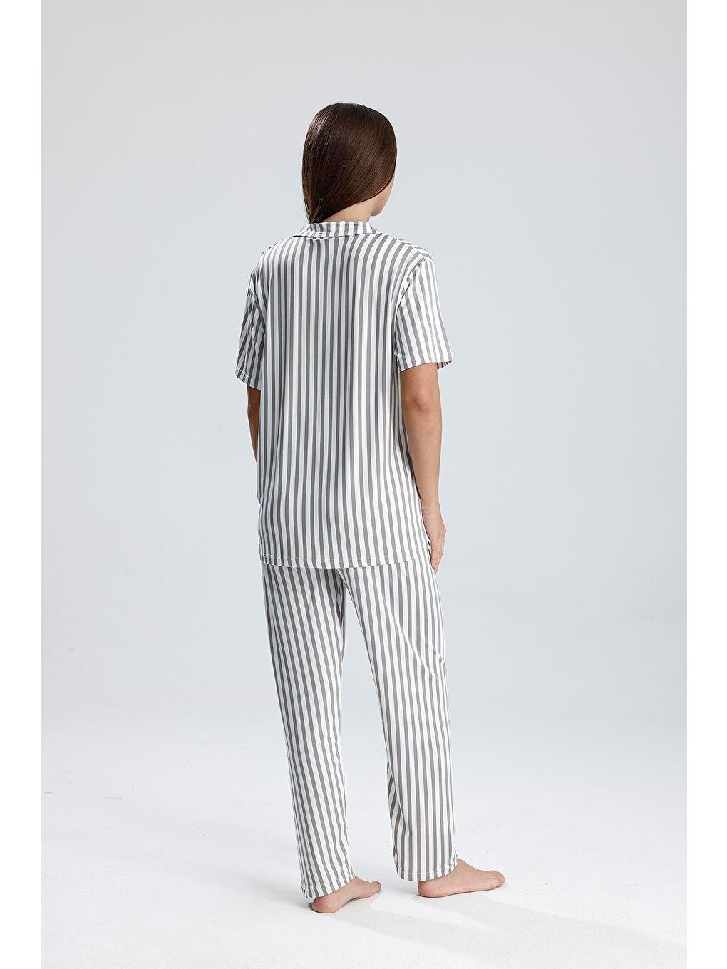 Kadın Önden Düğmeli Pijama Takım | Gri Çizgili-4