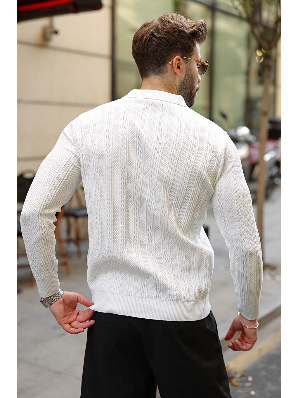 Beyaz Düğmeli Polo Yaka Desenli Over Fit Erkek Triko Kazak E7520-1