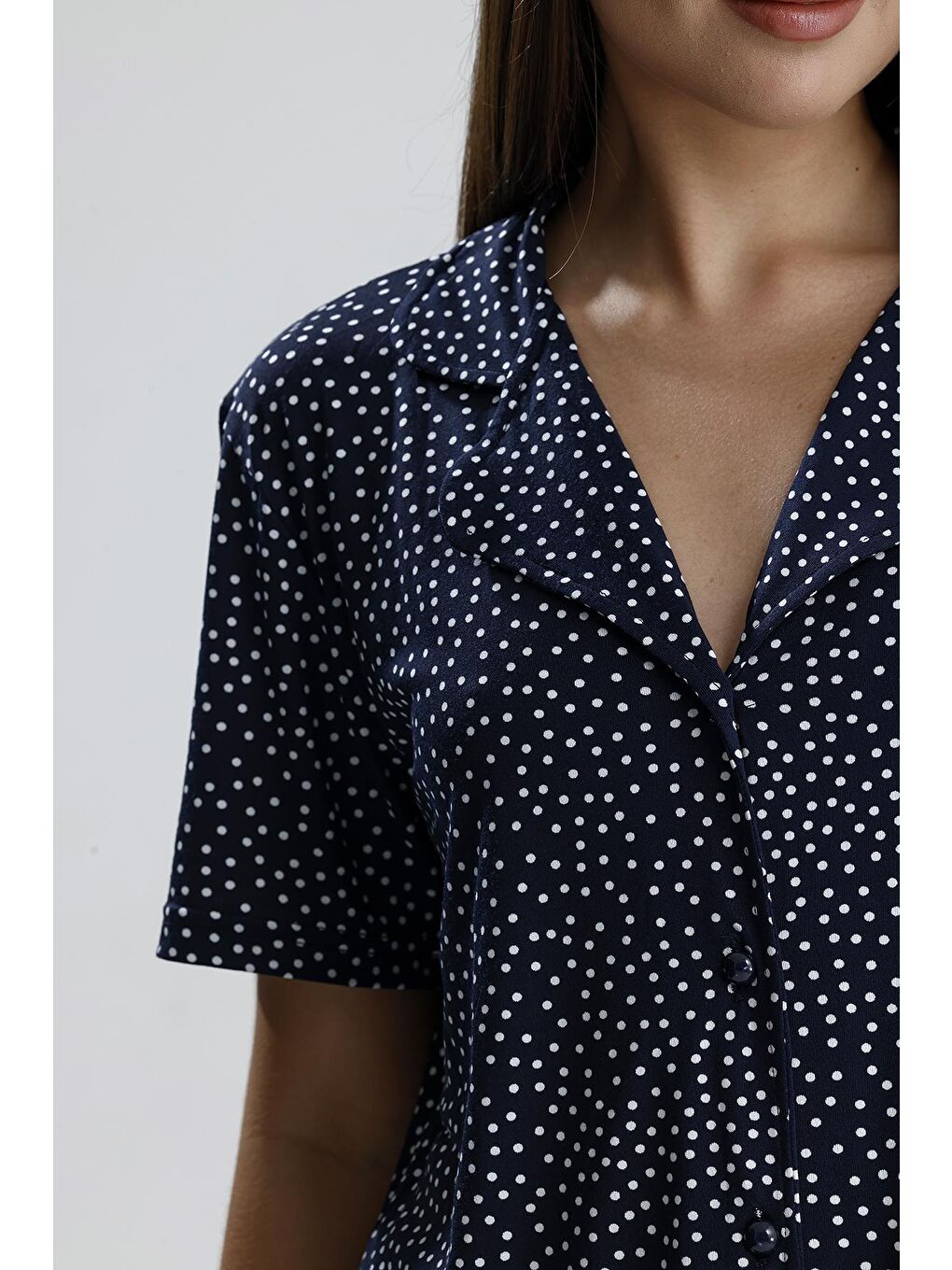 Kadın Puantiye Desen Önden Düğmeli Pijama Takım | Lacivert-1