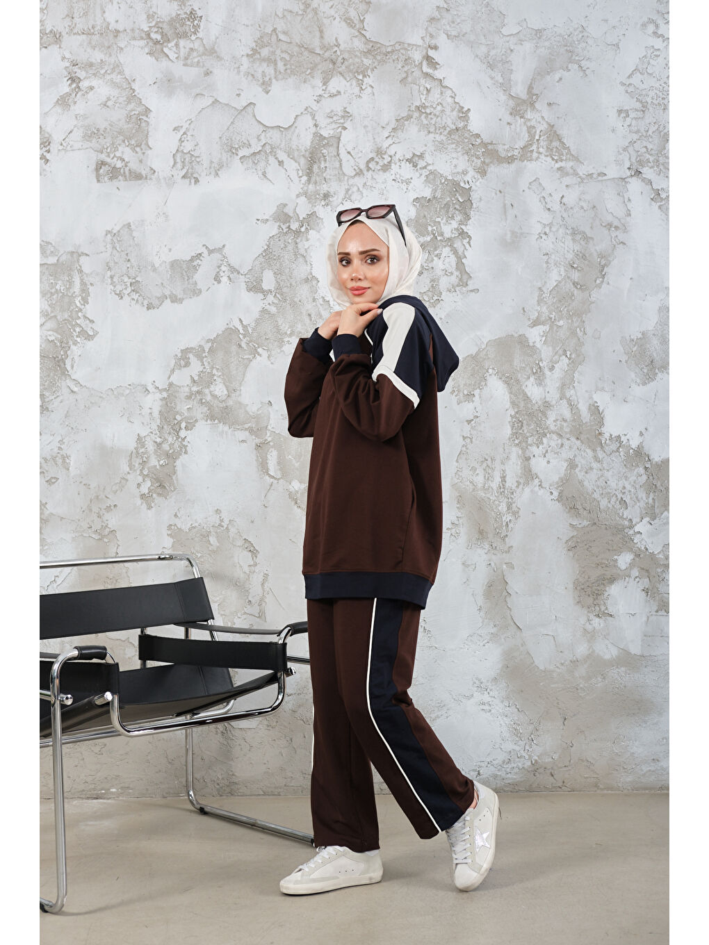 Kadın Kapüşonlu Üç Renk Cep Detay Beli Lastikli Regular Viskon Takım Kahverengi-1