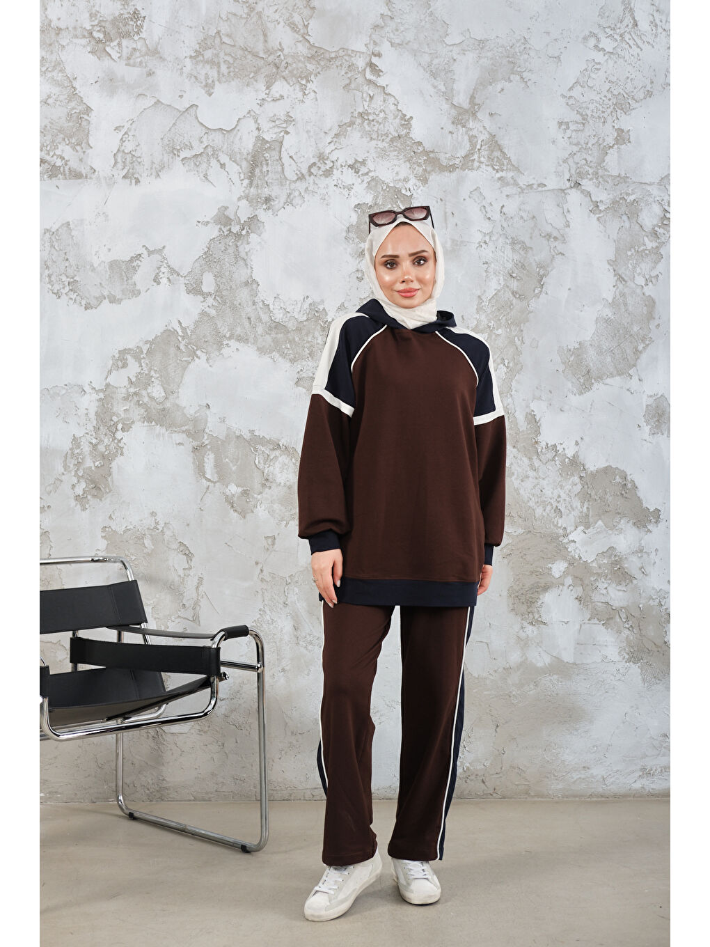 Kadın Kapüşonlu Üç Renk Cep Detay Beli Lastikli Regular Viskon Takım Kahverengi-4