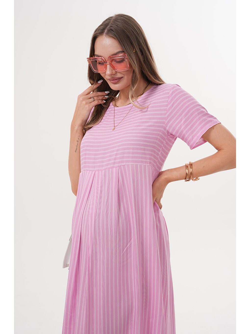 Pembe Pudra Beyaz Çizgili Hamile ve Lohusa Kısa Kol Uzun Elbise-5