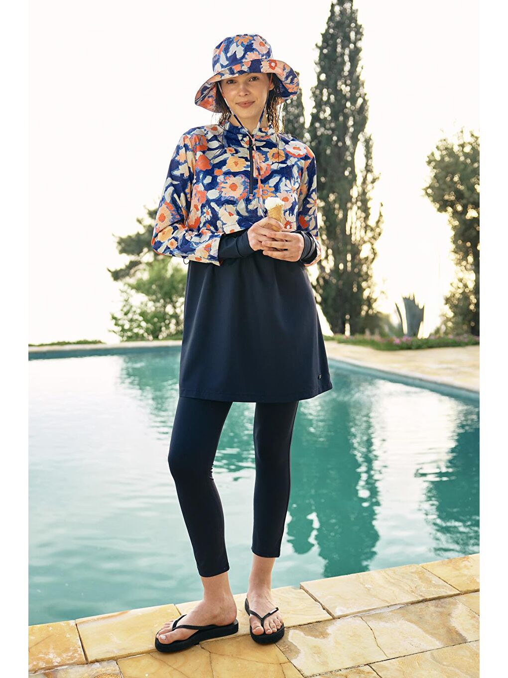 Paraşüt Renkli Desenli Çift Katlı Tesettür Mayo Takım Lacivert