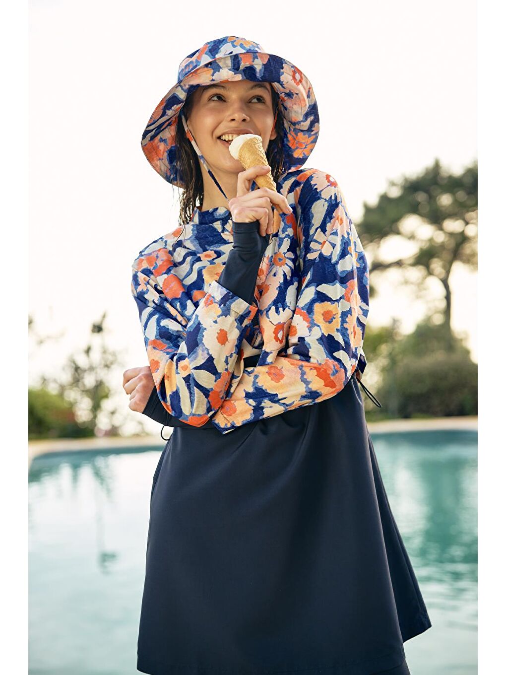Paraşüt Renkli Desenli Çift Katlı Tesettür Mayo Takım Lacivert-5