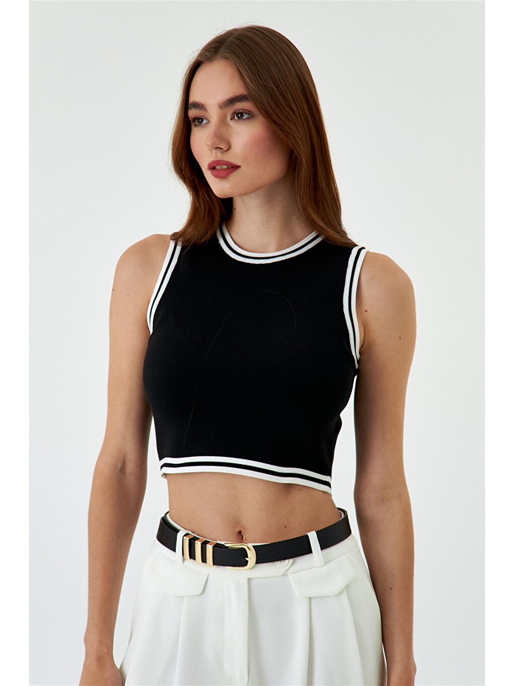 Bisiklet Yaka Triko Siyah Crop Top-4