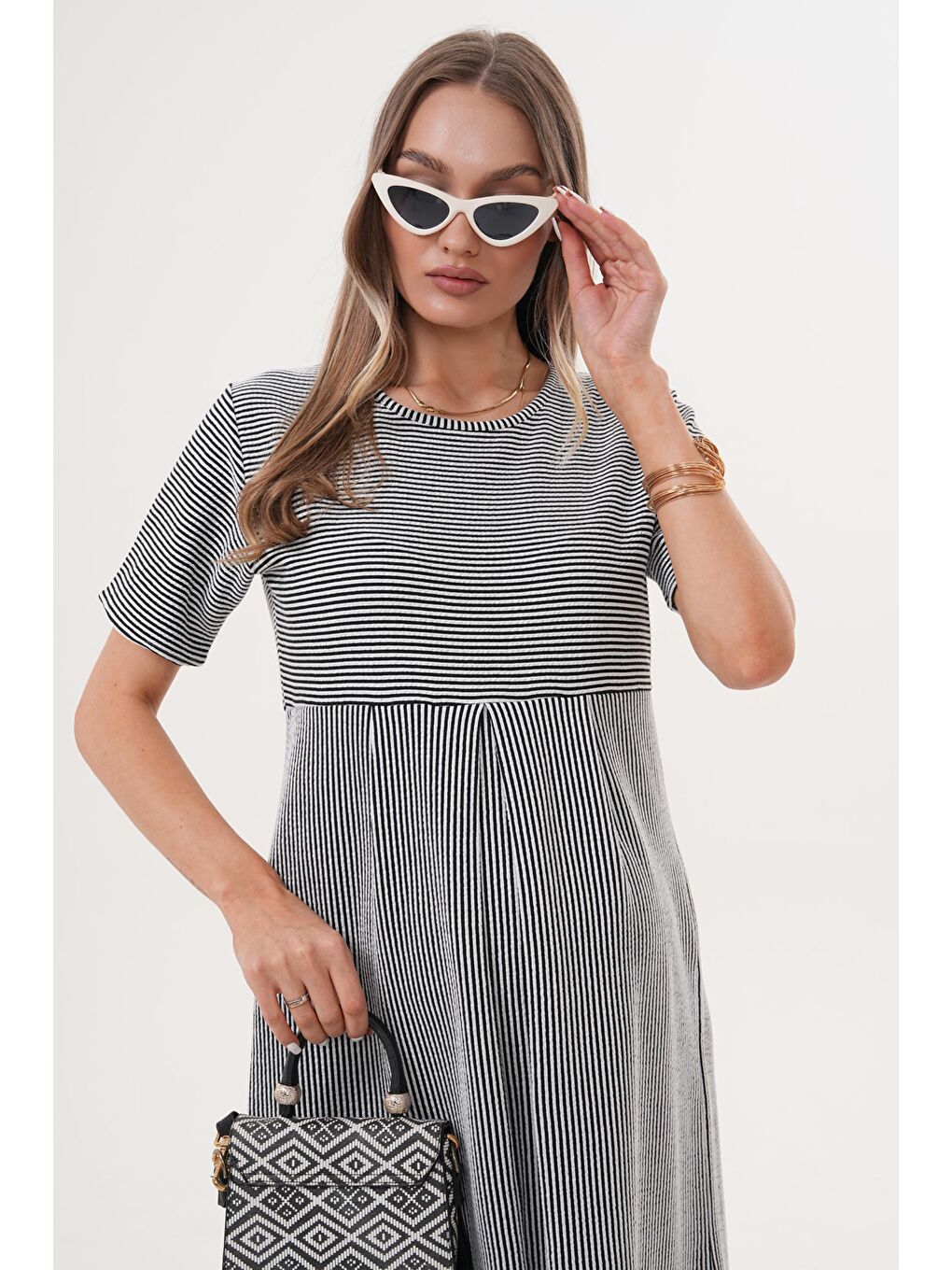 Siyah Beyaz Çizgili Hamile ve Lohusa Kısa Kol Uzun Elbise-6