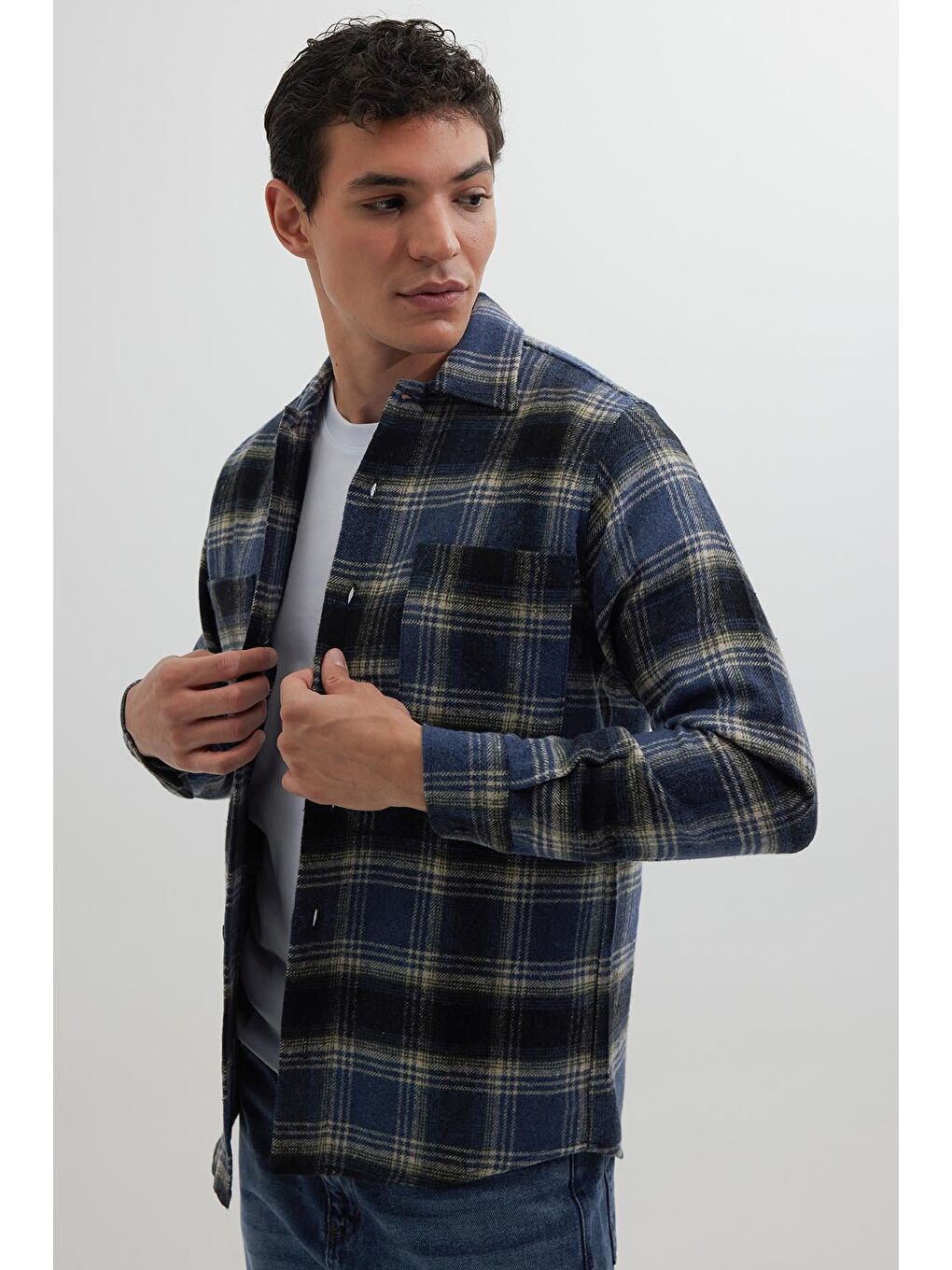 Karışık Erkek Regular Fit Normal Kesim Çift Cepli Kışlık Oduncu Kareli Gömlek-1