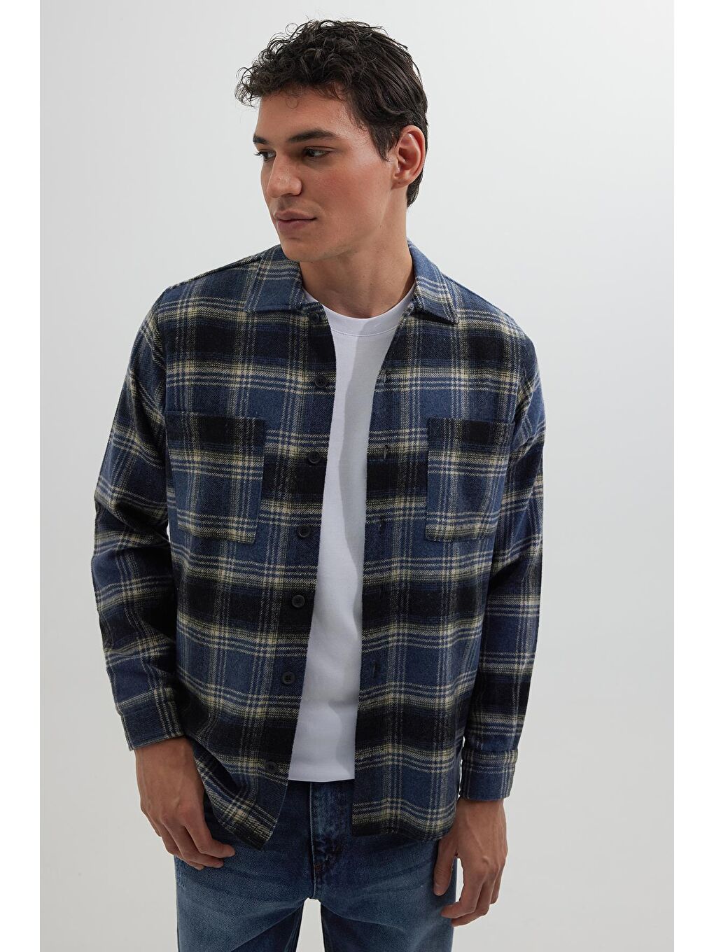 Karışık Erkek Regular Fit Normal Kesim Çift Cepli Kışlık Oduncu Kareli Gömlek-4