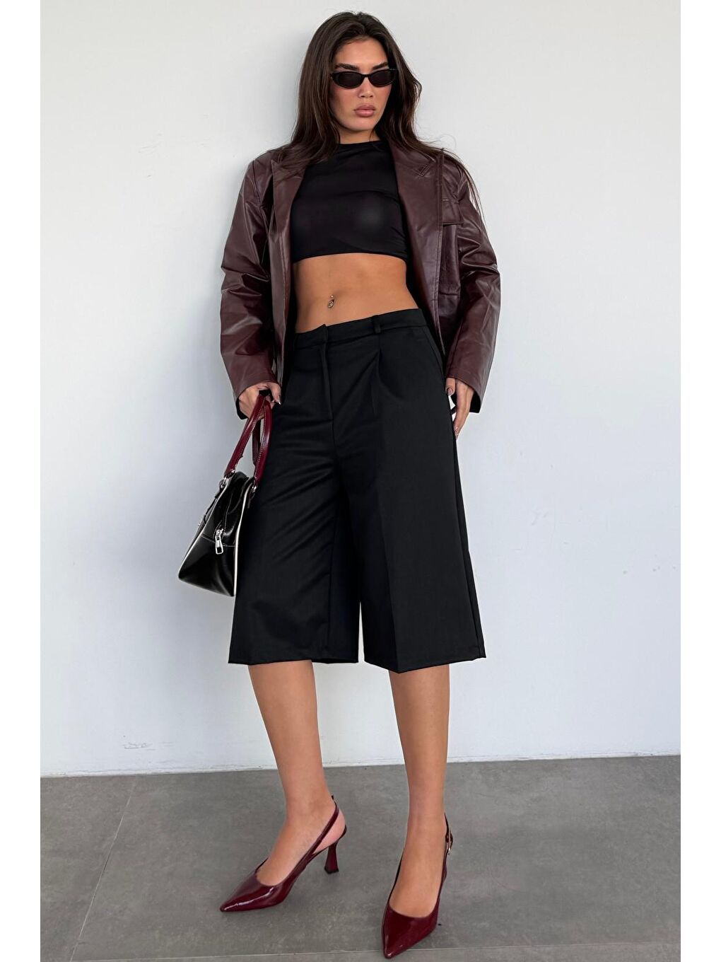 Siyah %100 Pamuklu Cepli Kumaş Bermuda Şort Mg2640-2