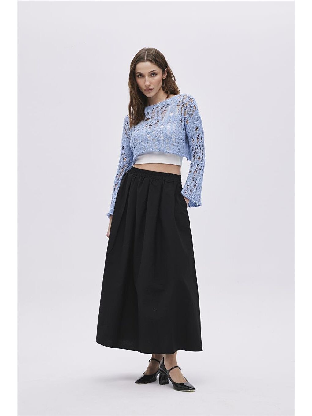 Mavi Sökük Detaylı Triko Crop-1