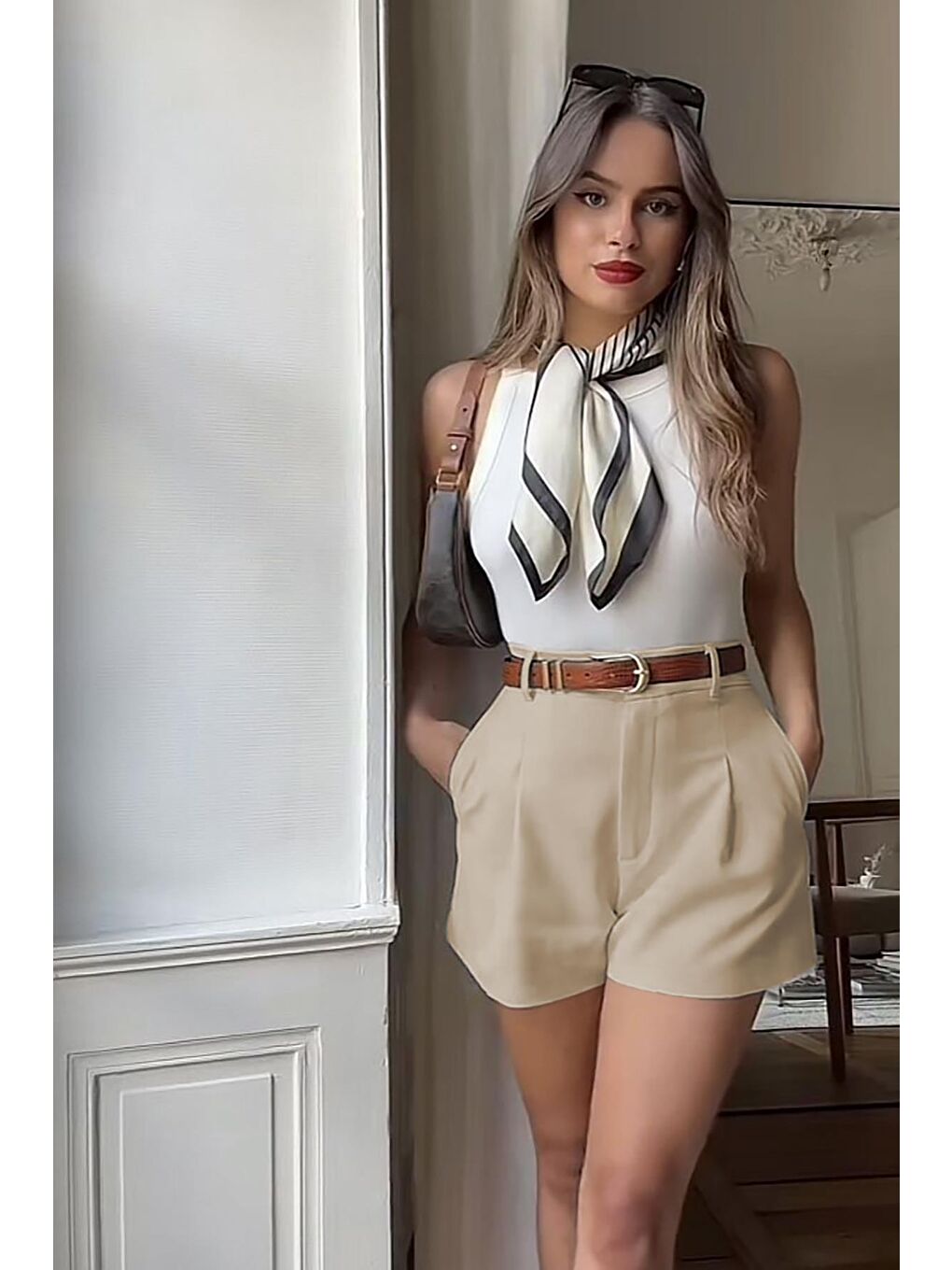 Bej Yüksek Bel Wed Leg Pileli Kadın Mini Şort Mg2537-2