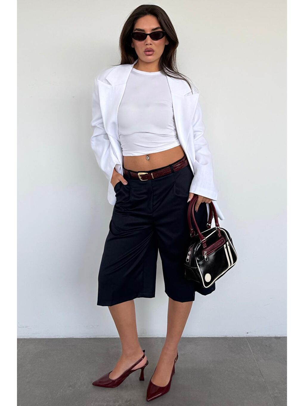 Lacivert %100 Pamuklu Cepli Kumaş Bermuda Şort Mg2640