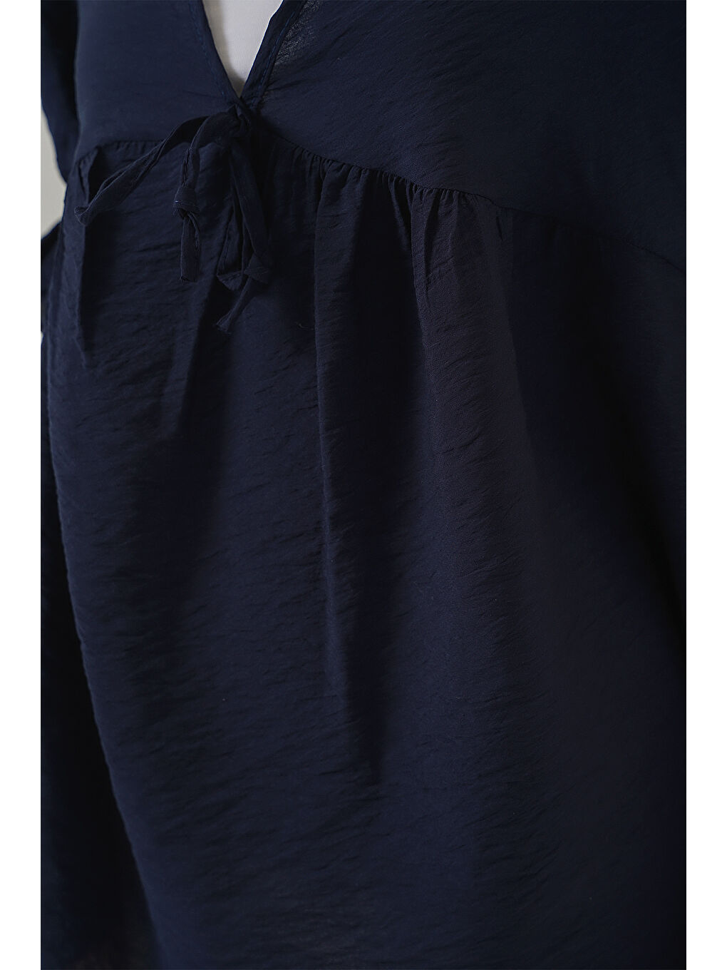 Kadın Önü Bağcıklı Kısa Kol Bluz 962 - Lacivert-4