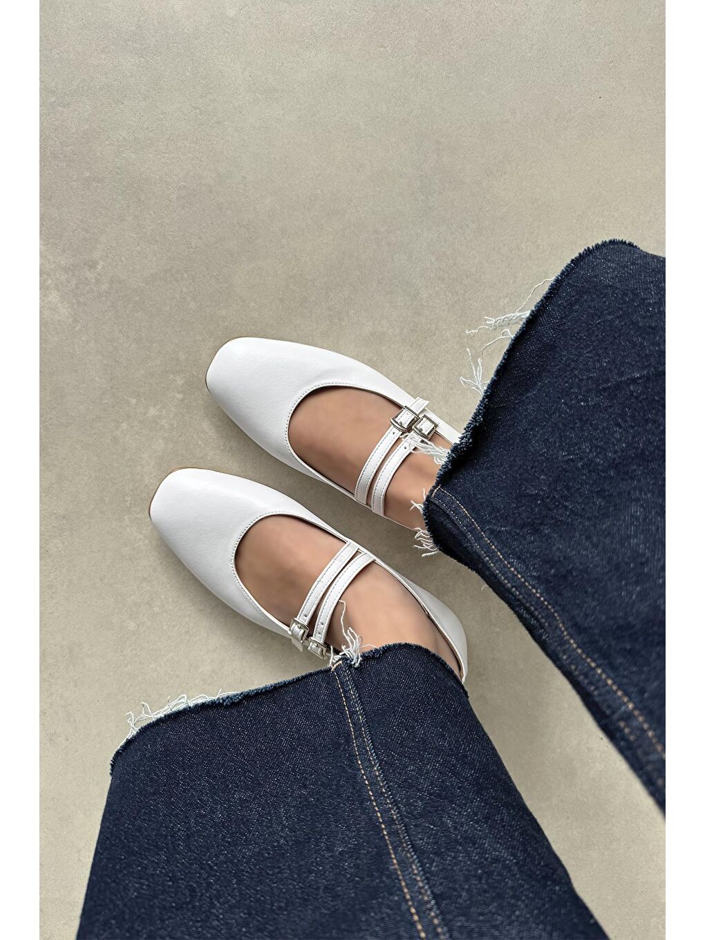 Elvira   Kadın  Kemer  Detay  Deri  Babet Beyaz