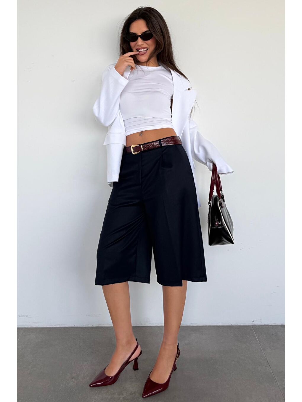 Lacivert %100 Pamuklu Cepli Kumaş Bermuda Şort Mg2640-1