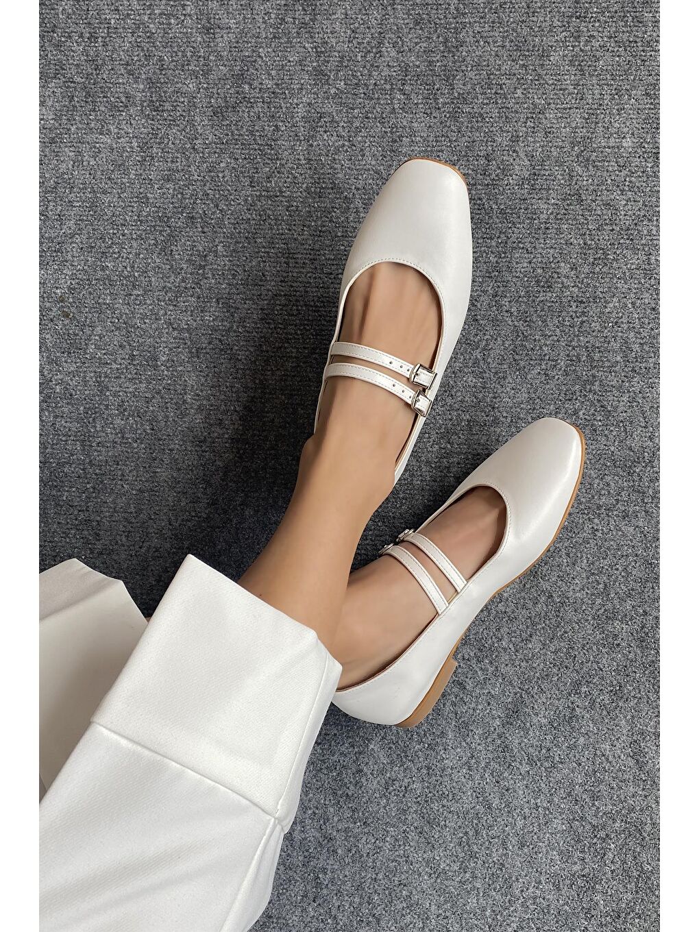 Elvira   Kadın  Kemer  Detay  Deri  Babet Beyaz-2