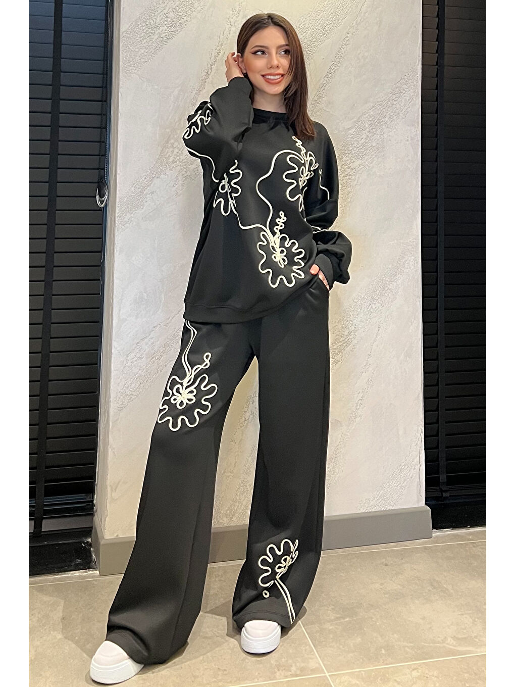 Siyah Nakışlı Tunik Pantolon İkili Takım-1