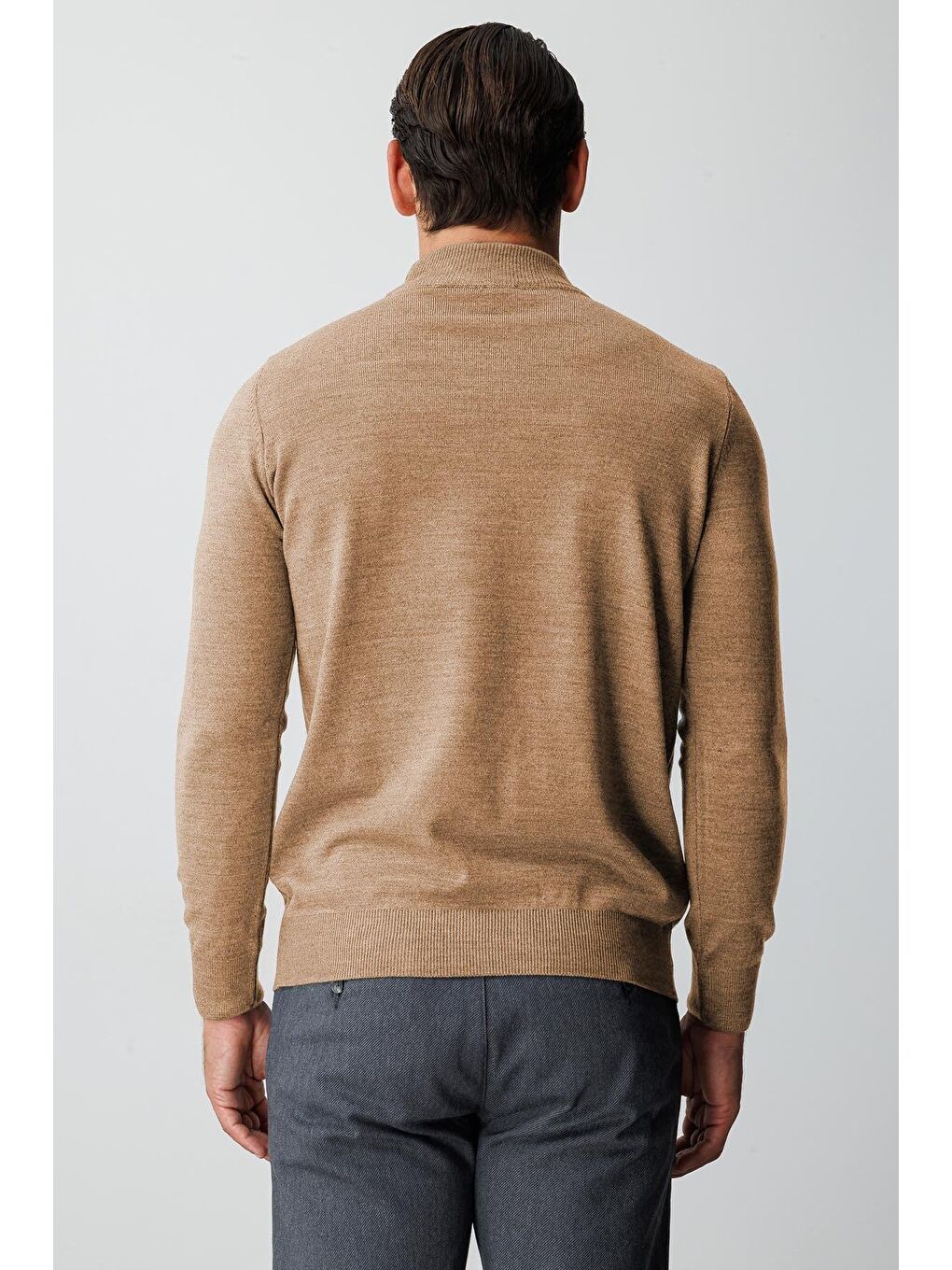 Bej Dar Kalıp Yarım Balıkçı Düz Triko-2