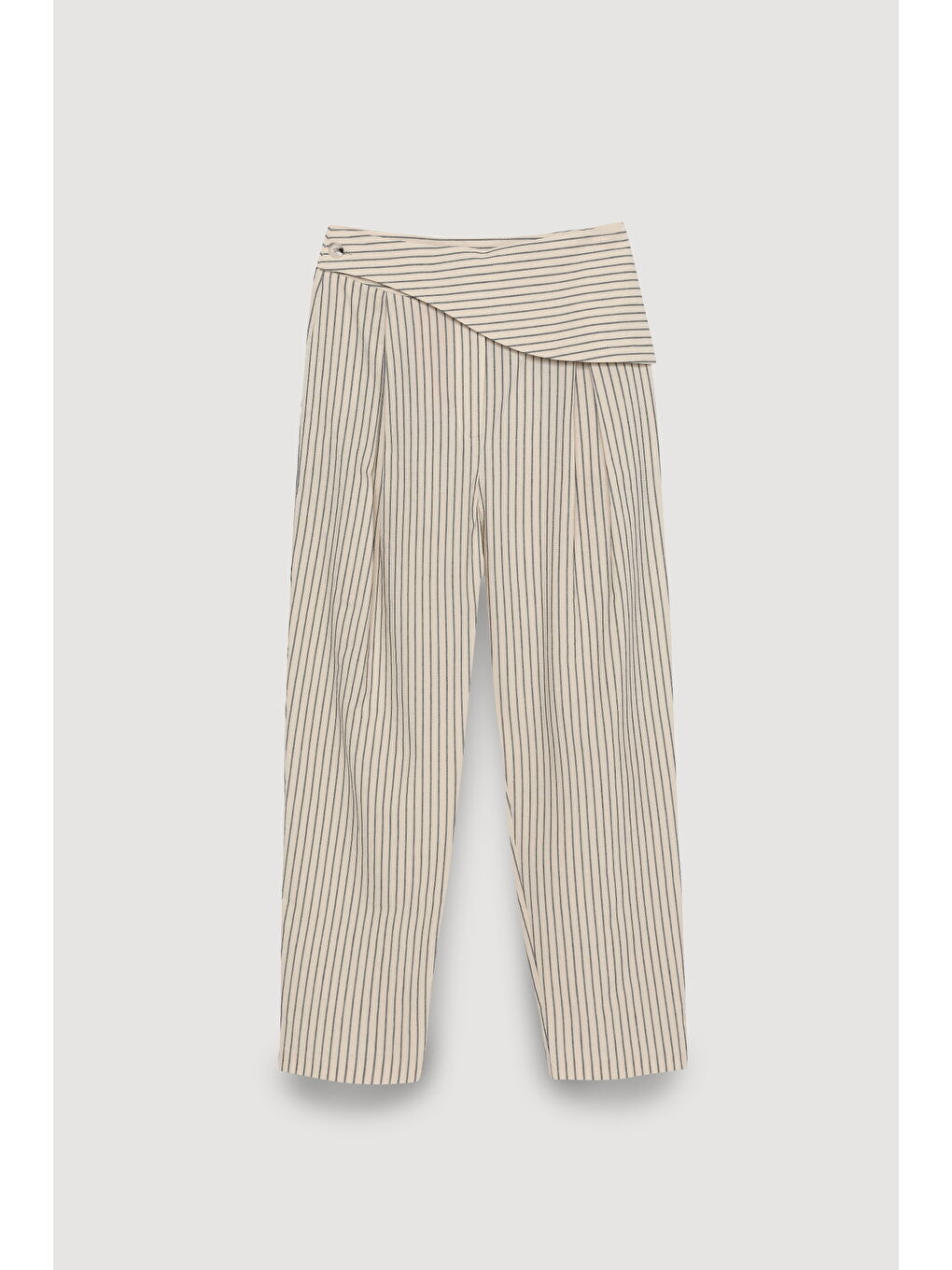 Asimetrik Bel Detaylı Çizgili Pantolon Bej