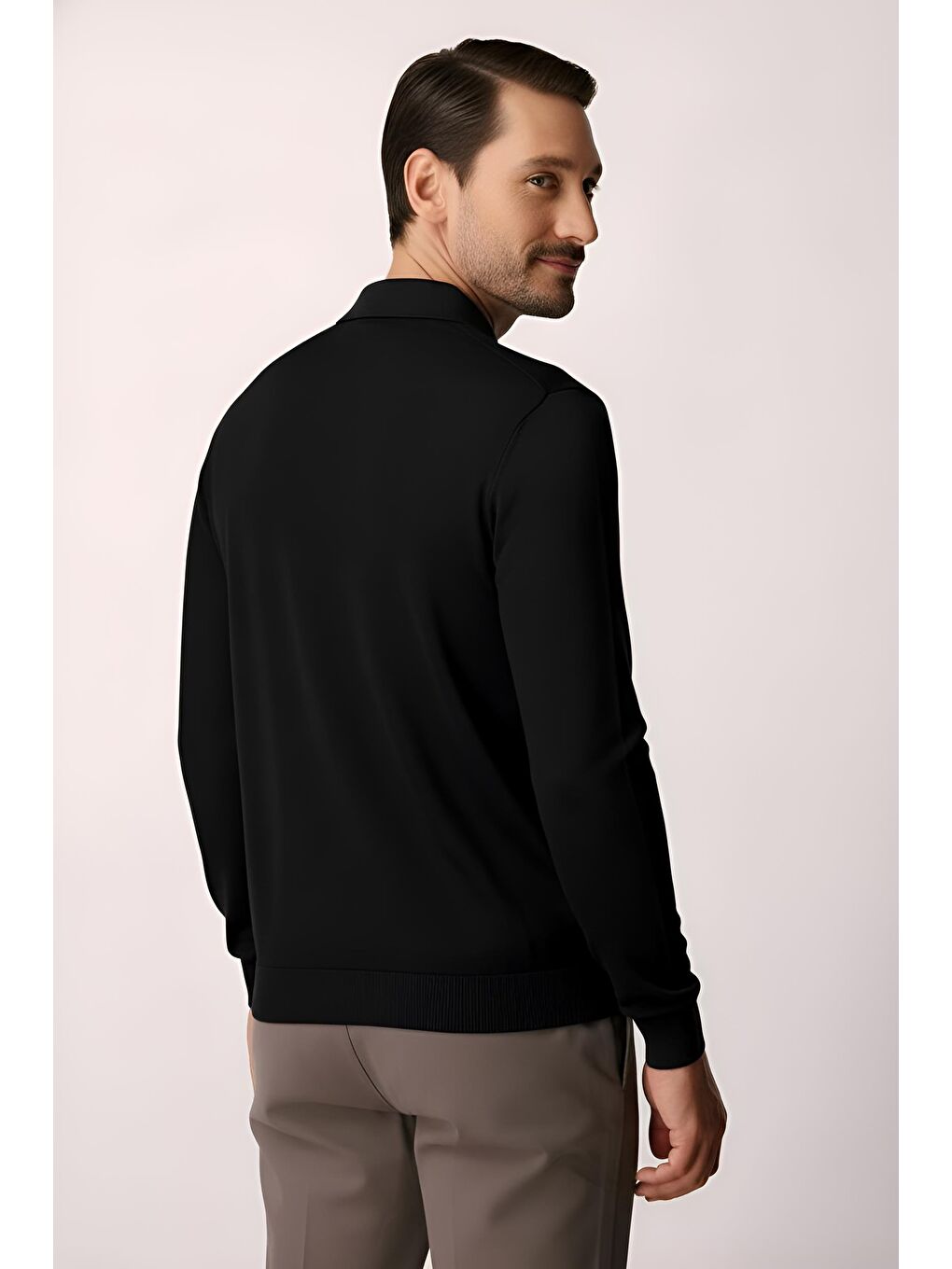 Siyah Dar Kalıp Polo Yaka Düz Uzun Kollu Triko-4