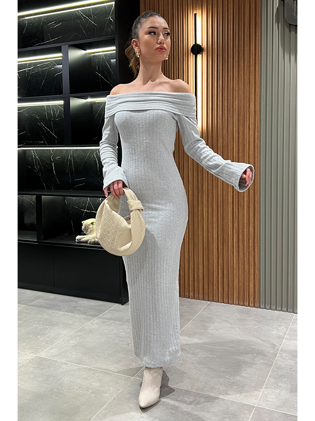 Gri Madonna Yaka Kadın Uzun Elbise-1