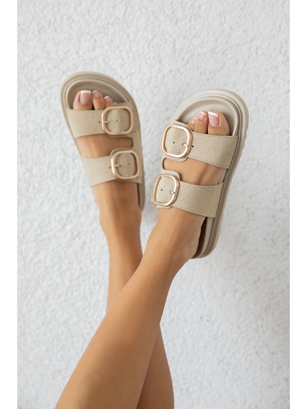 Mecy Kadın Toka Detay Süet Günlük Konfor Terlik Bej-1