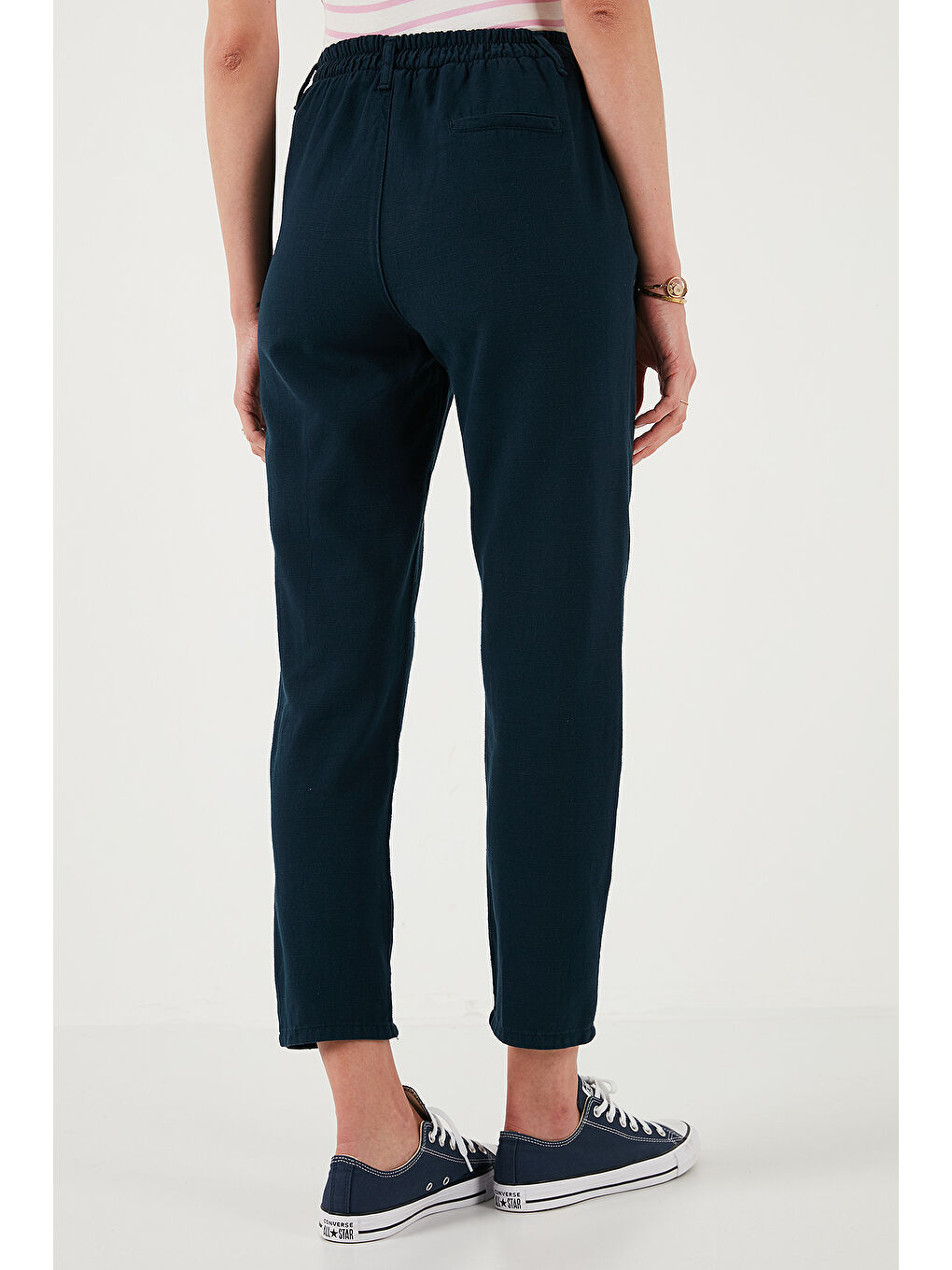 Lacivert Pamuklu Slim Fit Normal Bel Düz Paça Kadın Pantolon 668Y5121-6
