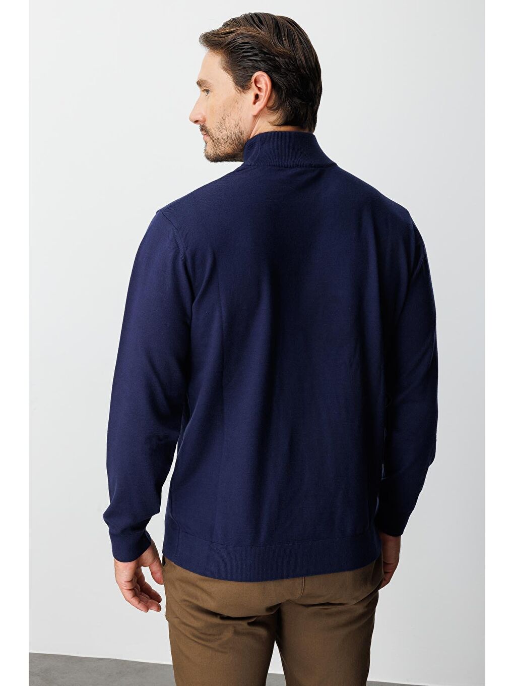 Lacivert Dar Kalıp Yarım Balıkçı Düz Triko-4