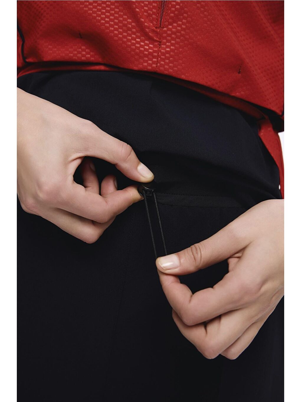 Kuşak Detaylı Dokulu Kumaş Kırmızı 5 Parça Yarı Kapalı Mayo Takımı 5046-4