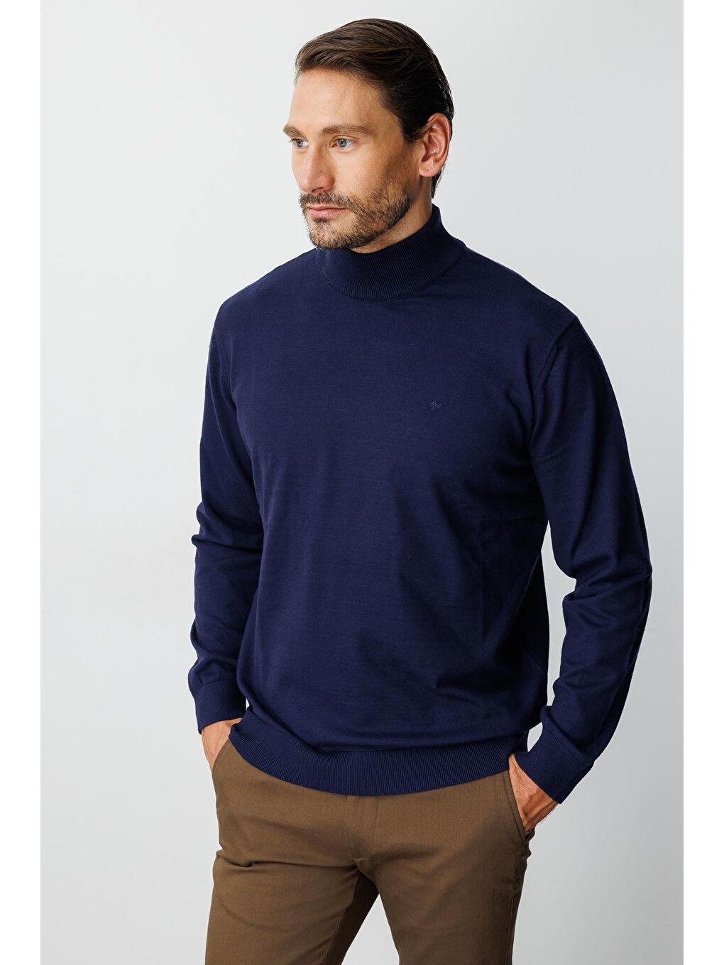 Lacivert Dar Kalıp Yarım Balıkçı Düz Triko-5