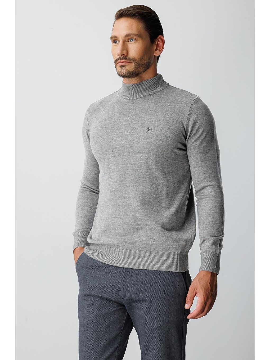 Gri Dar Kalıp Yarım Balıkçı Düz Triko