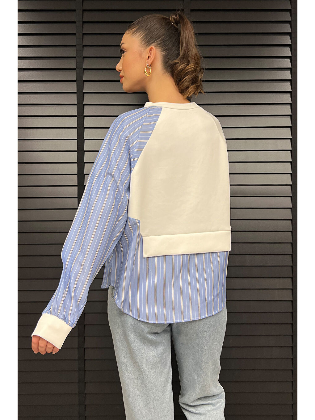 Beyaz Kadın Bisiklet Yaka Garnili Çizgili Sweatshirt-3