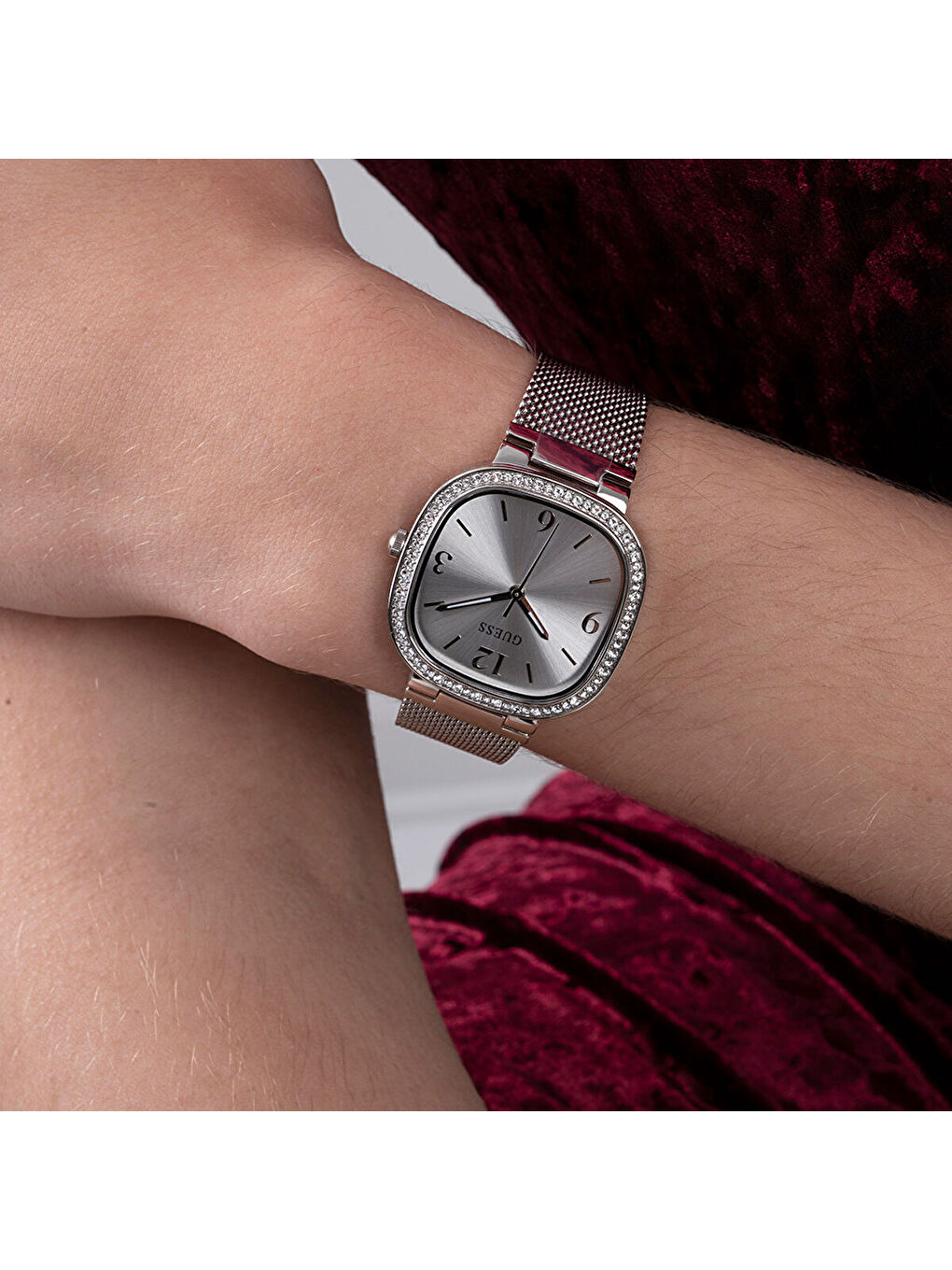 Gri GUGW0354L1 Kadın Kol Saati-6