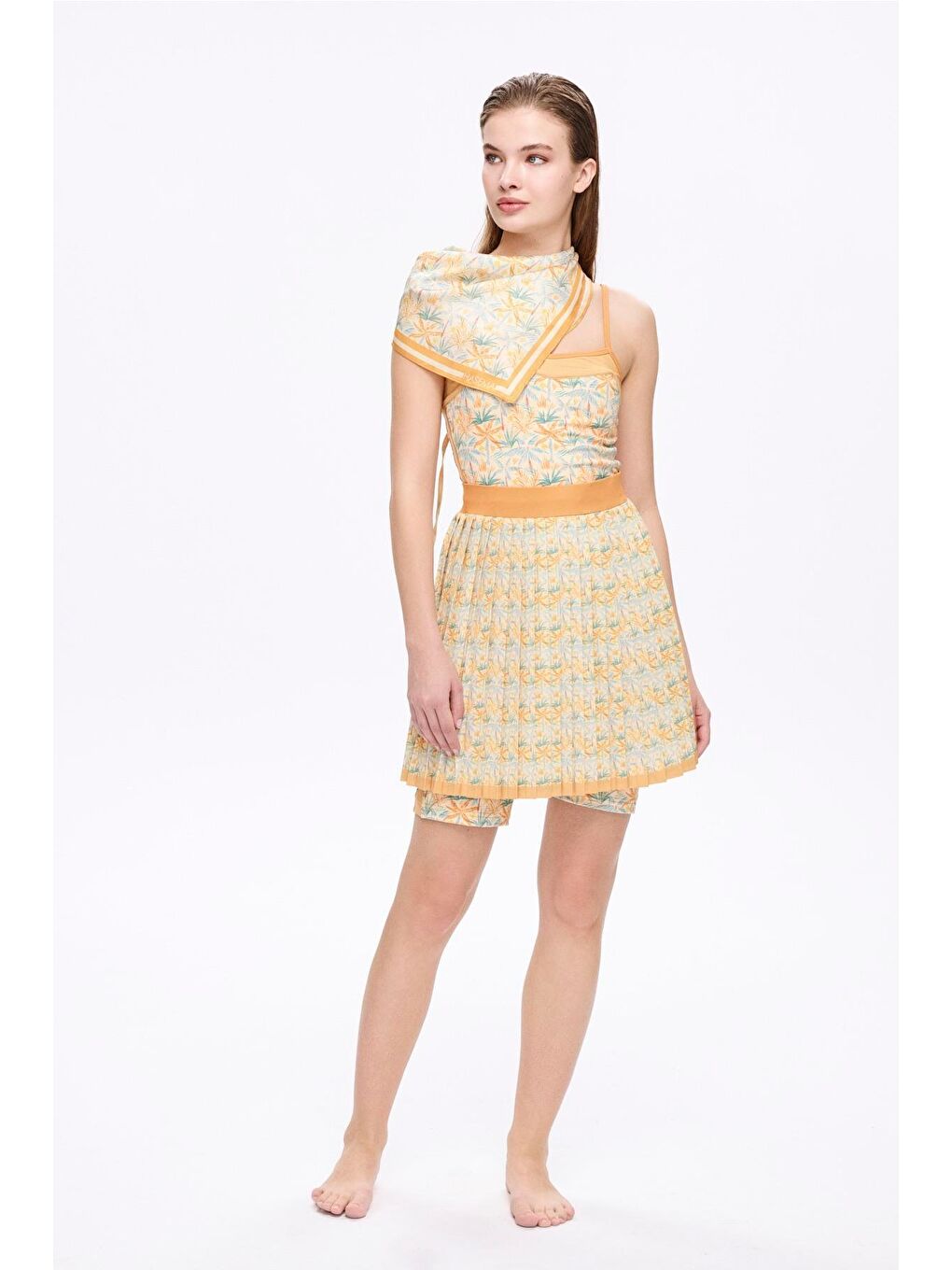 Desenli Turuncu Renk 4 Parça Yarı Kapalı Mayo - Tulum Takımı 5055