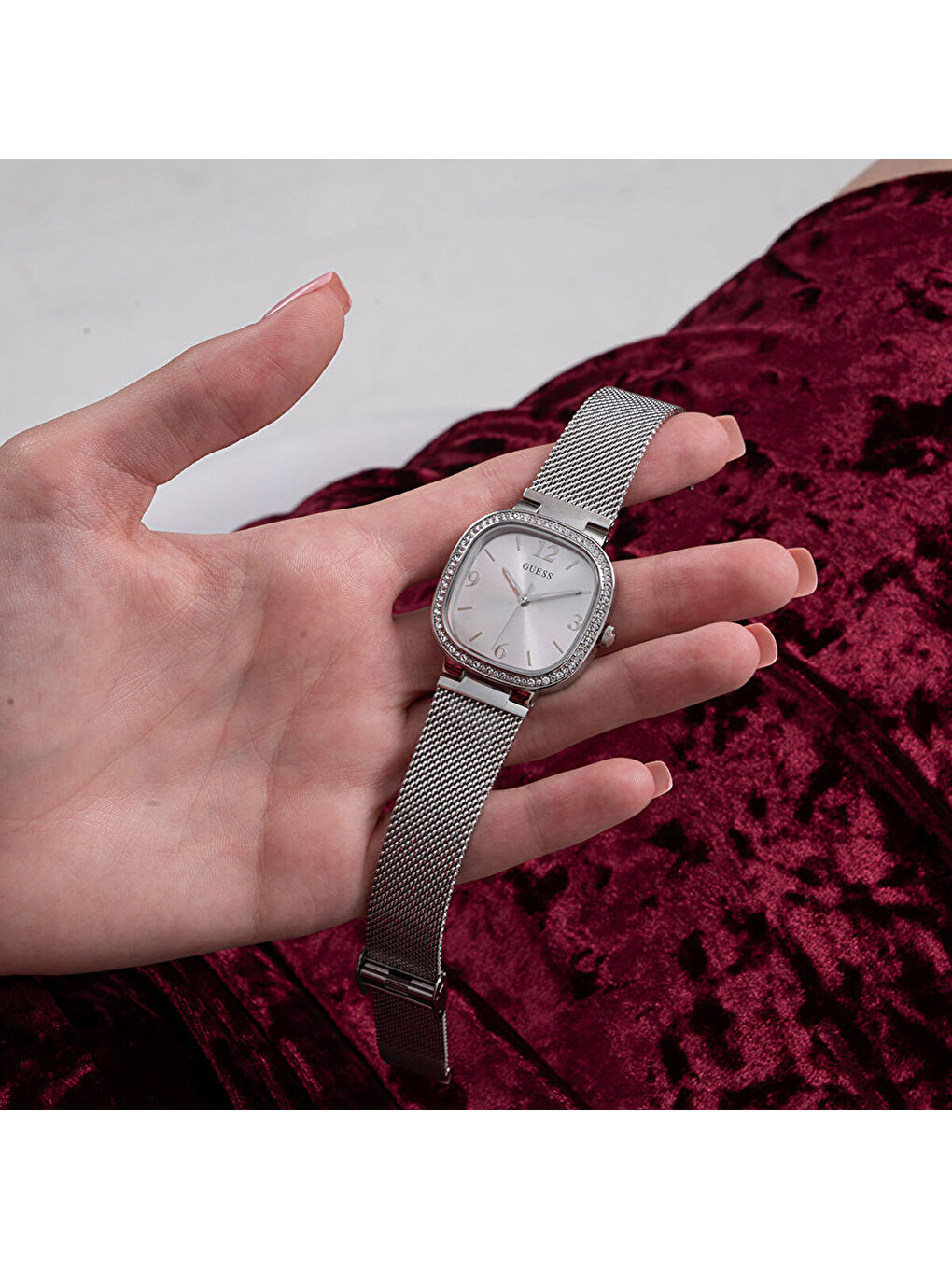 Gri GUGW0354L1 Kadın Kol Saati-7