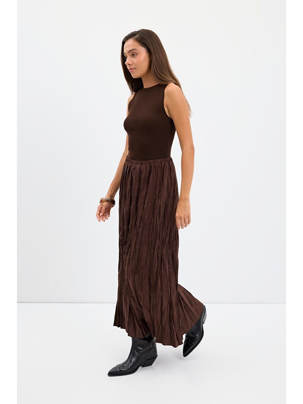 Kahverengi Kırışık Görünümlü Uzun Süet Etek Kahve-3