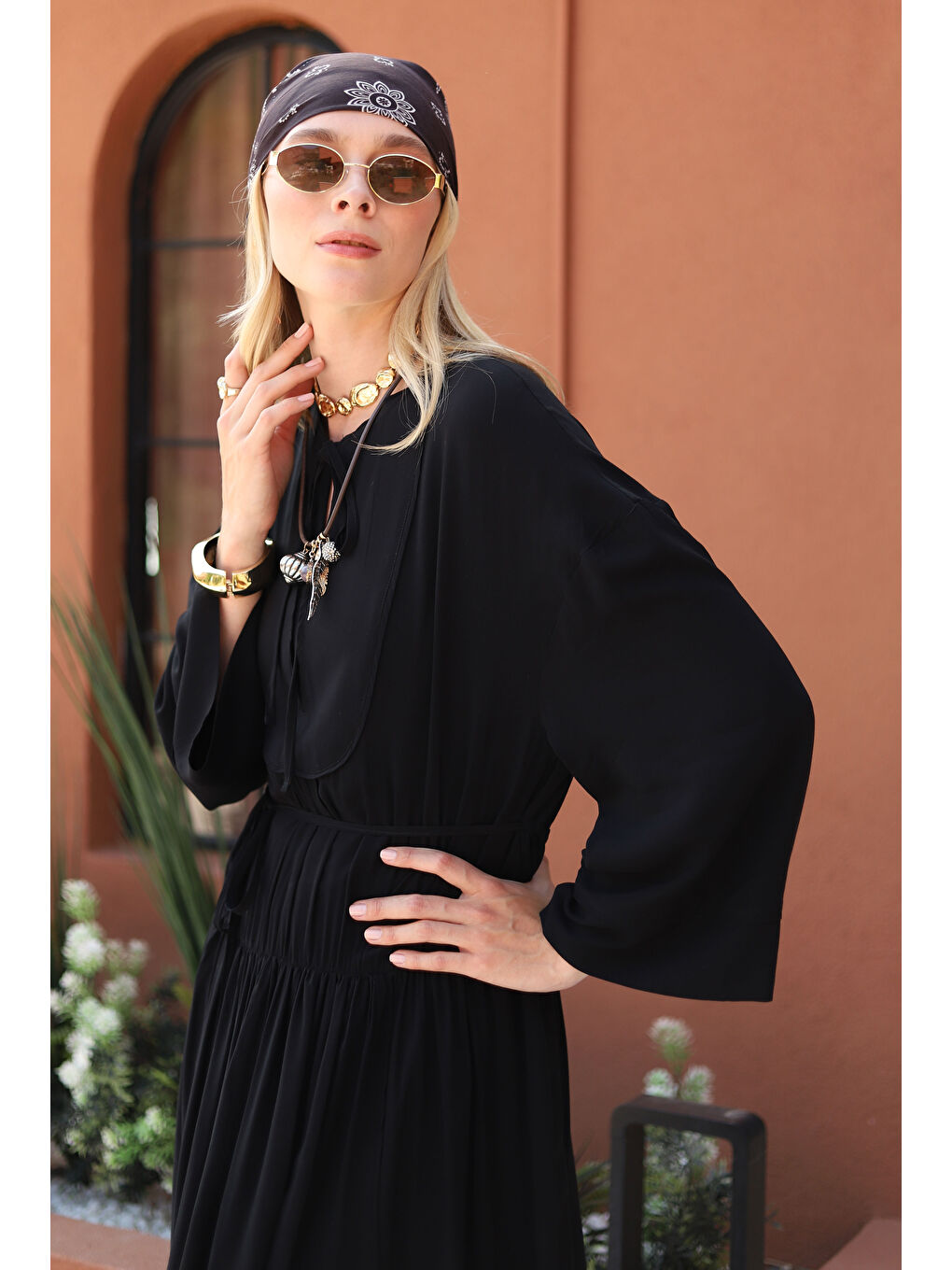 Dökümlü Uzun Elbise Siyah-2