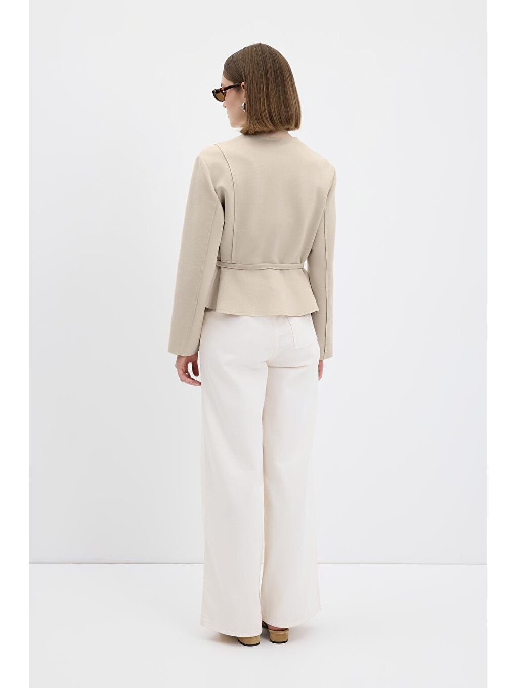 Fermuarlı Bisiklet Yaka Kısa Süet Ceket Bej-8