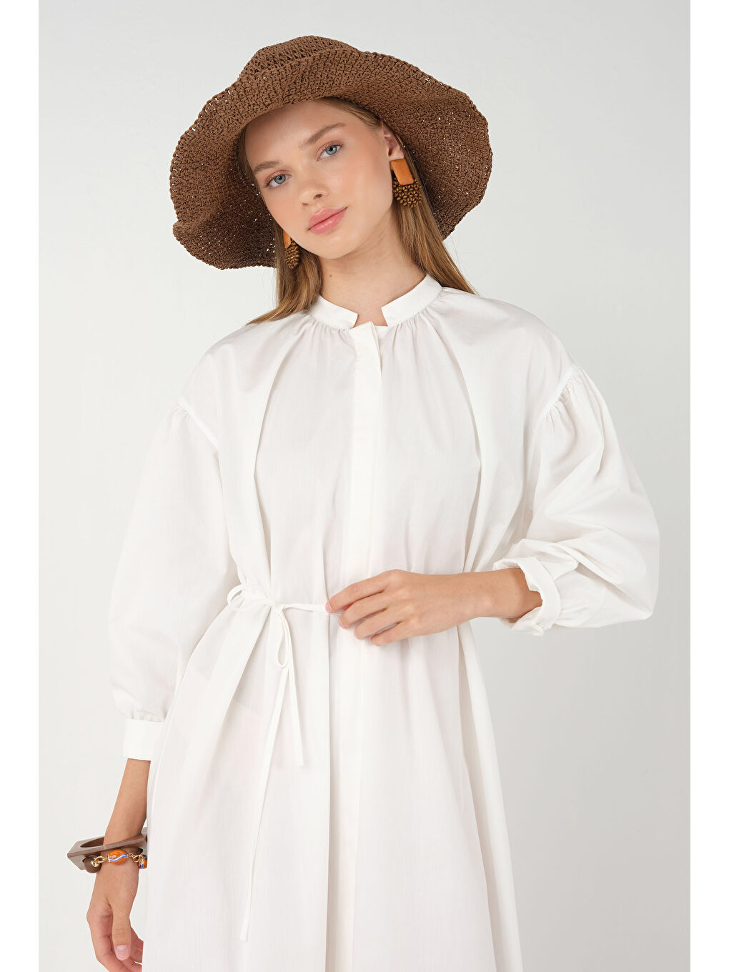 Yakası Büzgülü Poplin Elbise Beyaz-4