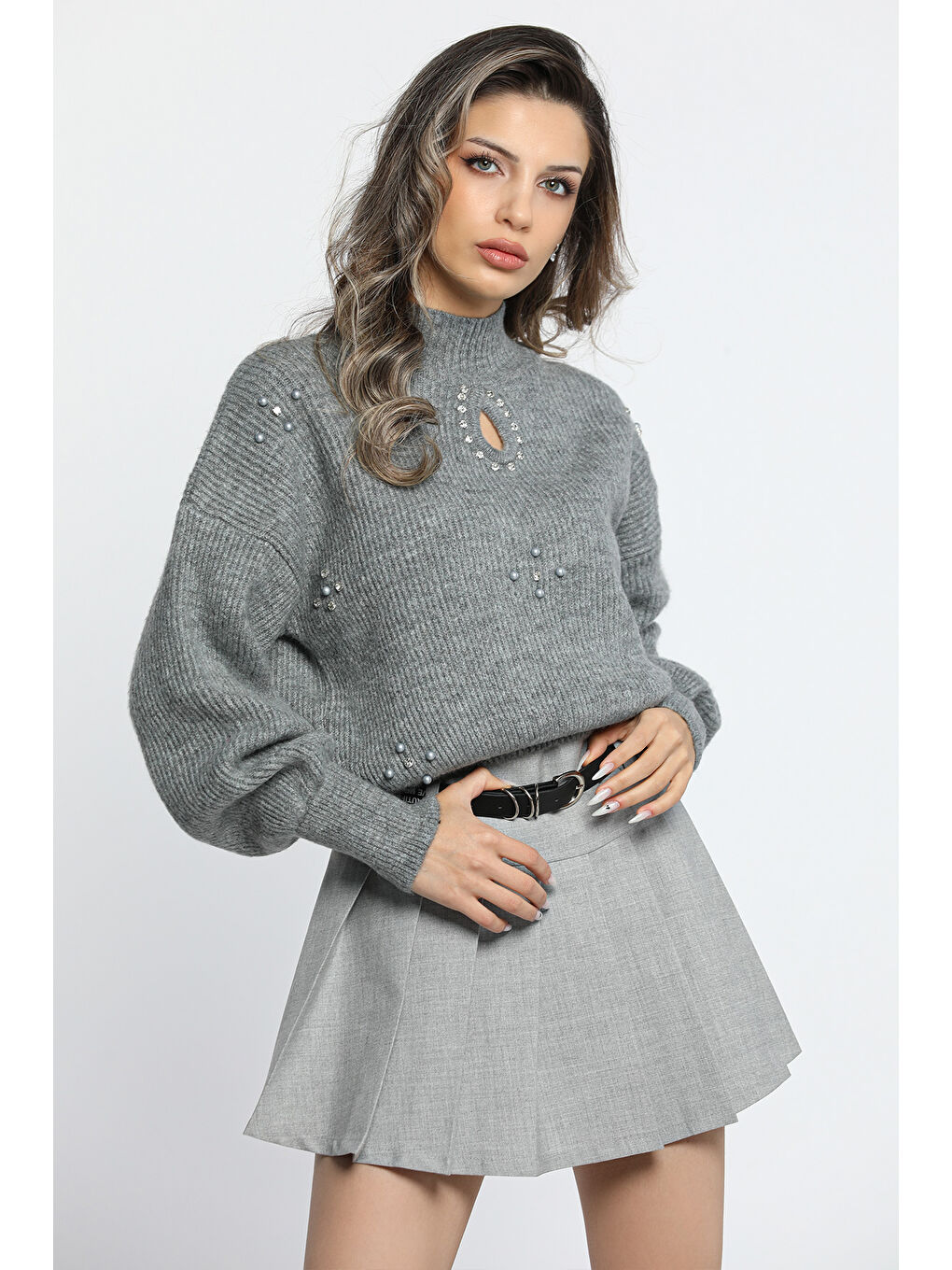 Gri Kadın Ön Pencereli Taş Detaylı Bel Ve Kol Lastikli Triko Bluz-2