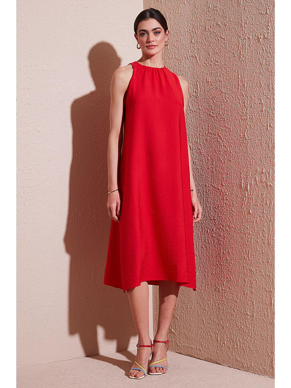 Kırmızı Regular Fit Halter Yaka Midi Boy Kadın Elbise 67810049