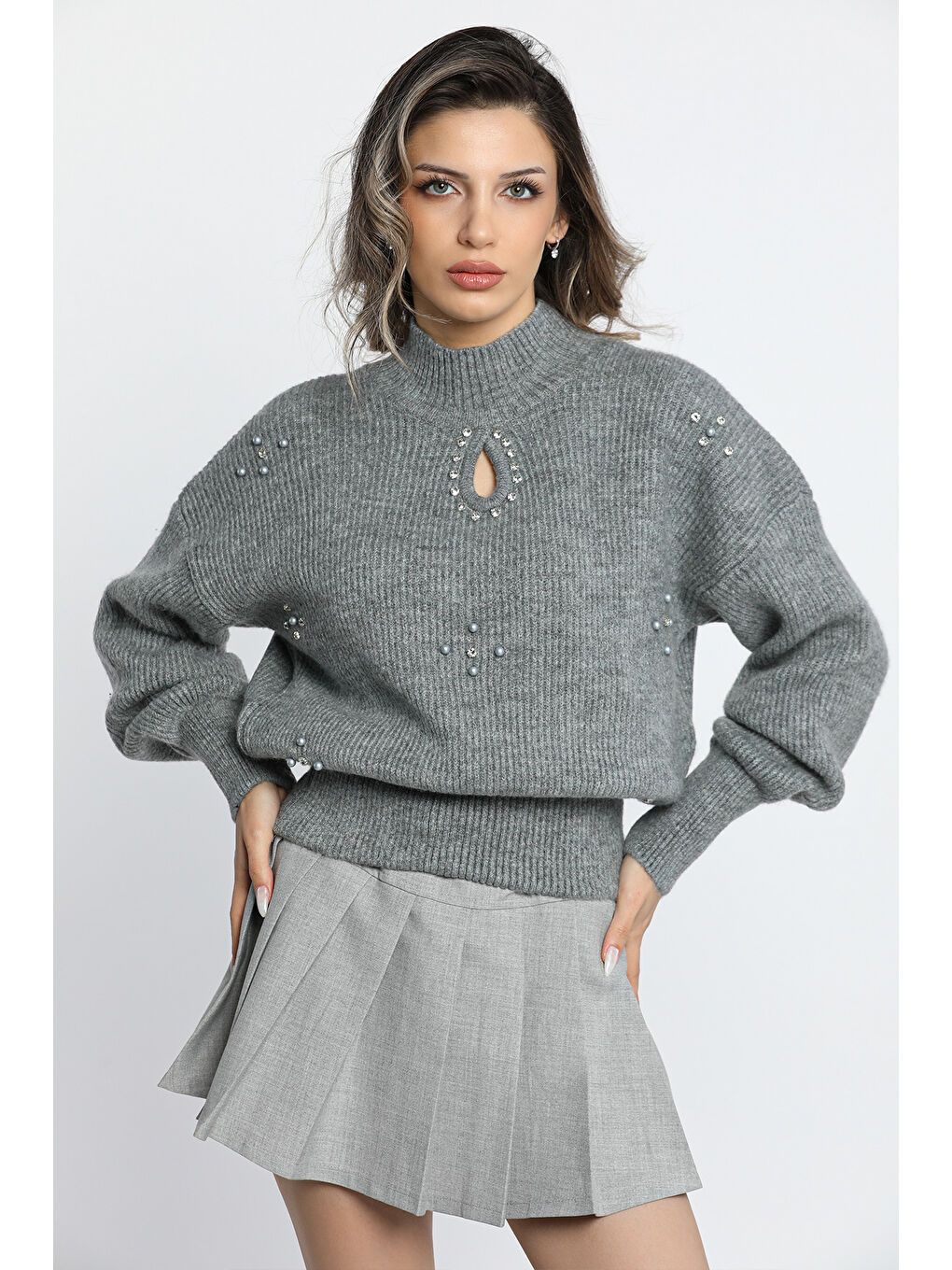Gri Kadın Ön Pencereli Taş Detaylı Bel Ve Kol Lastikli Triko Bluz-8