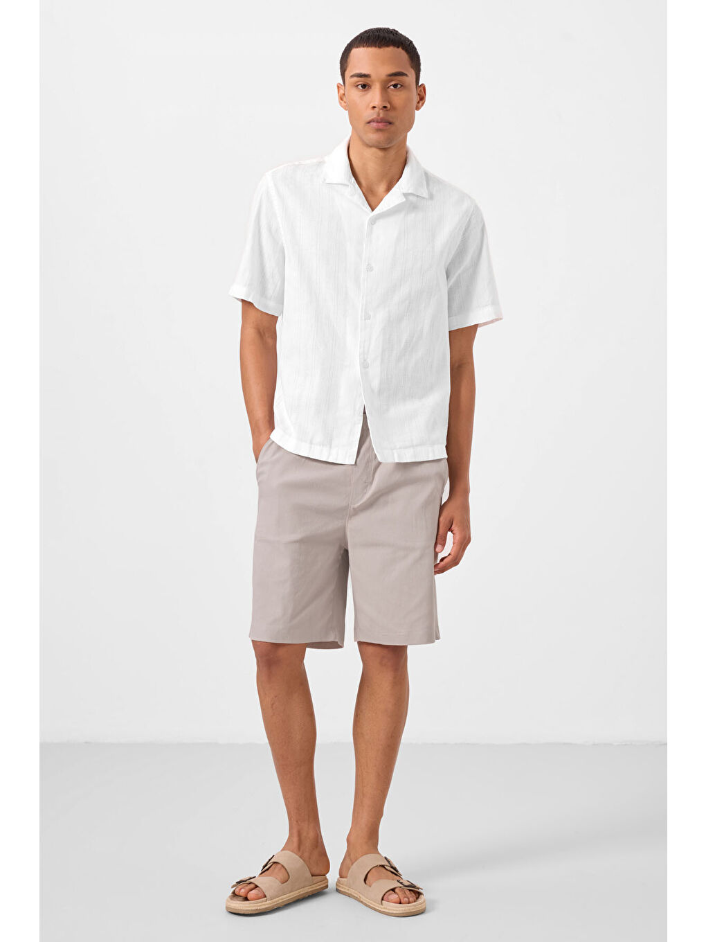 Bej Taş Standart Fit Dokuma Hafif Esnek Chino Erkek Şort - 81291