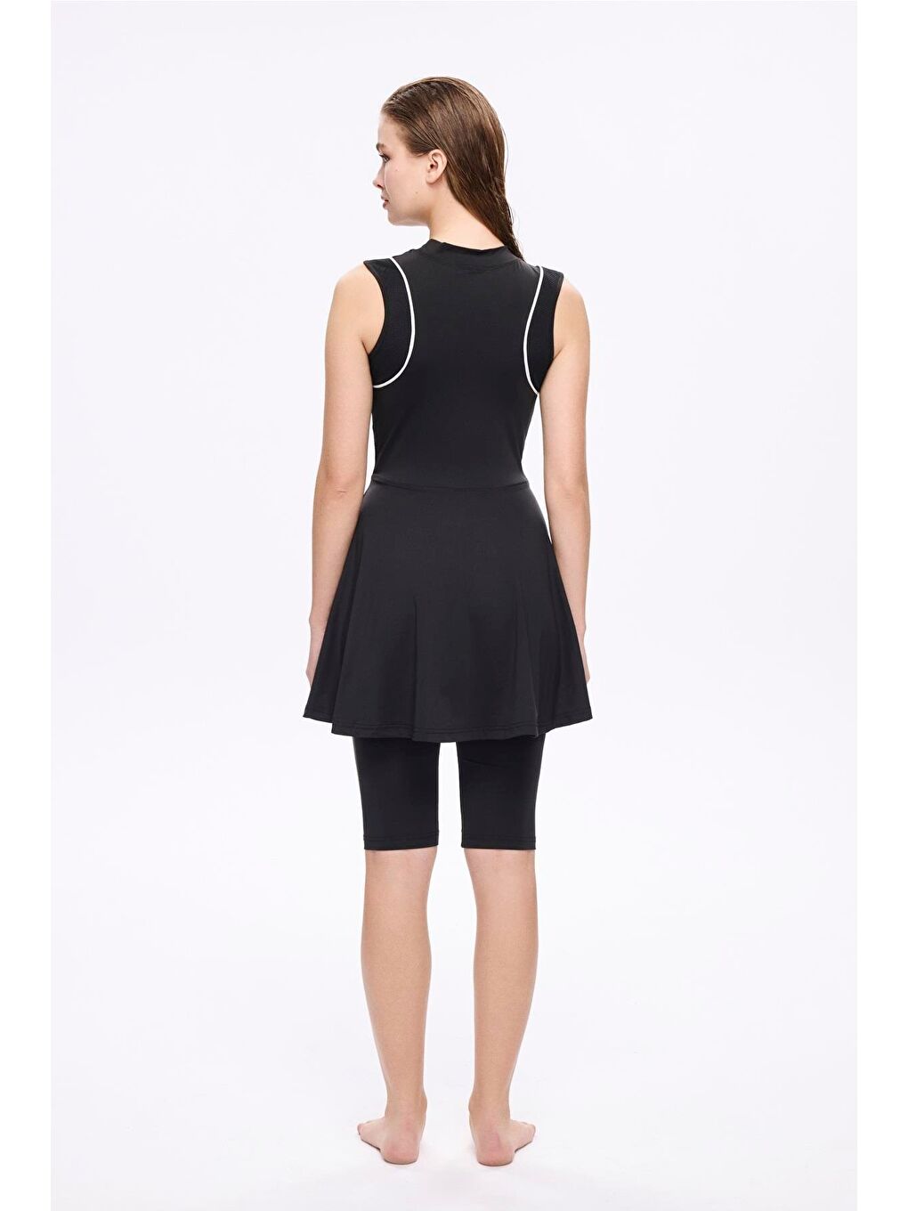 Spor Kesim Siyah 4 Parça Yarı Kapalı Mayo Takımı 5014-3