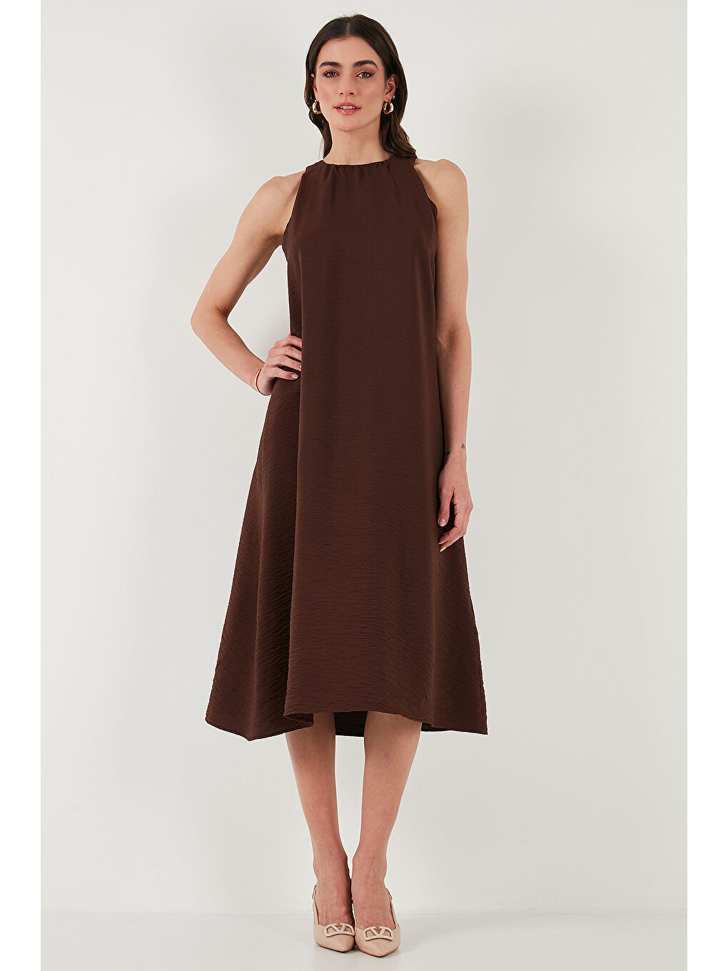 Kahverengi Regular Fit Halter Yaka Midi Boy Kadın Elbise 67810049-3