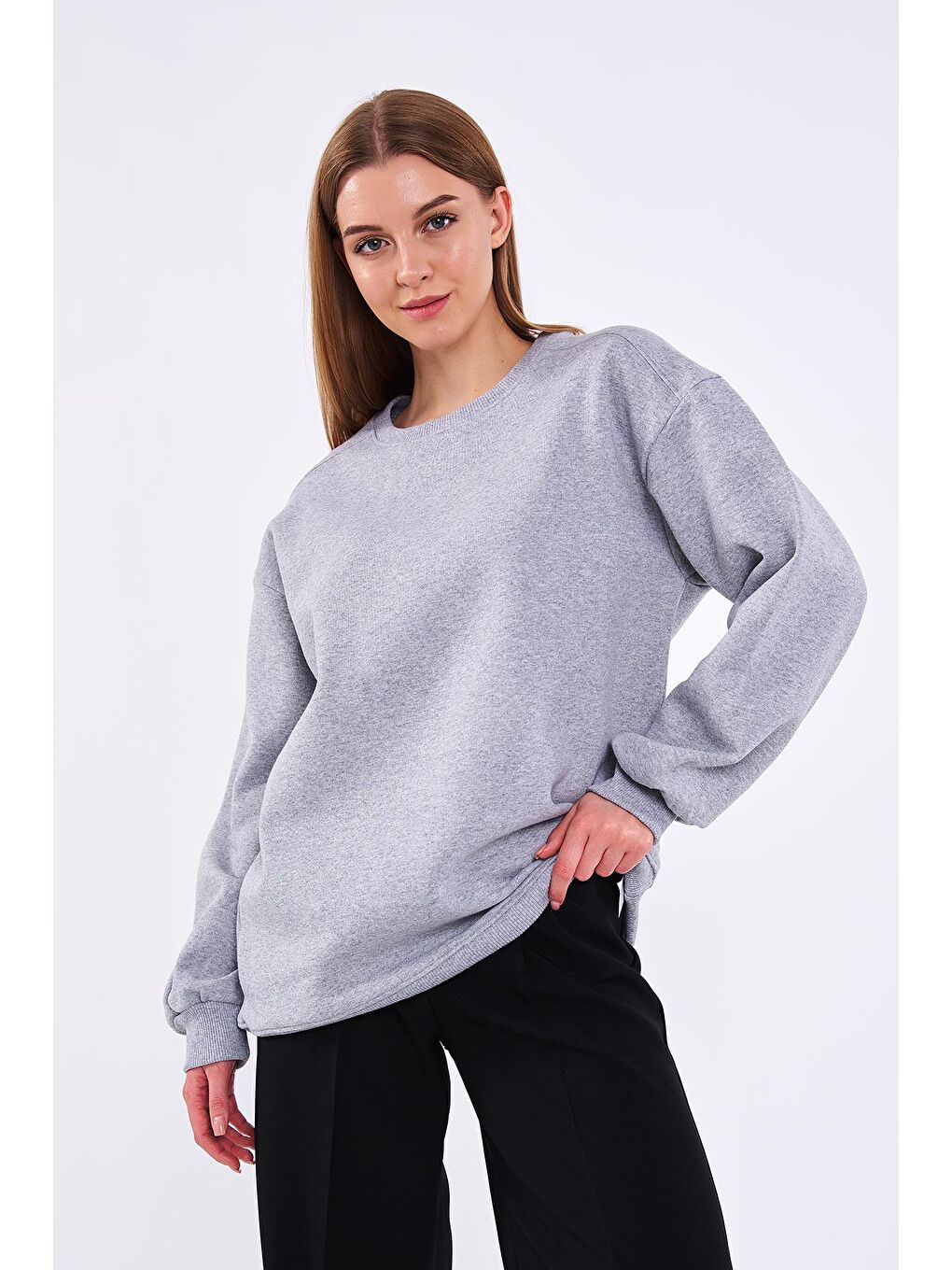 MMETALIC Gri Kadın Pamuklu Oversize Basic Bisiklet Yaka Sweatshirt - 3