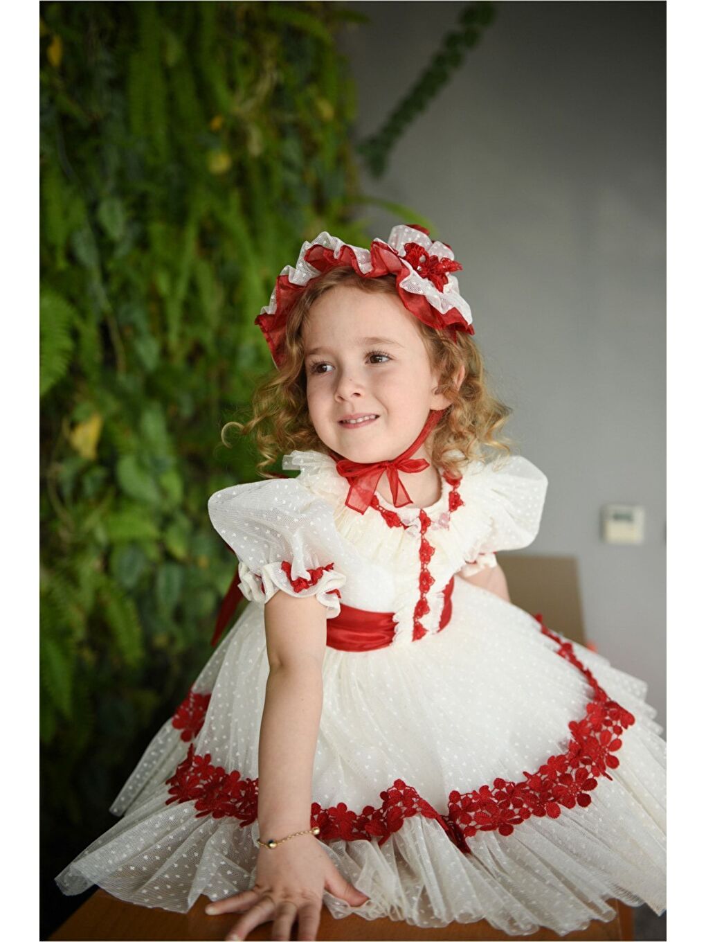 Kırmızı Özel Tasarım Kız Çocuk Vintage Elbise, Kısa Kız Çocuk Elbisesi, Saç Aksesuarlı Çocuk Abiye_M2316-3