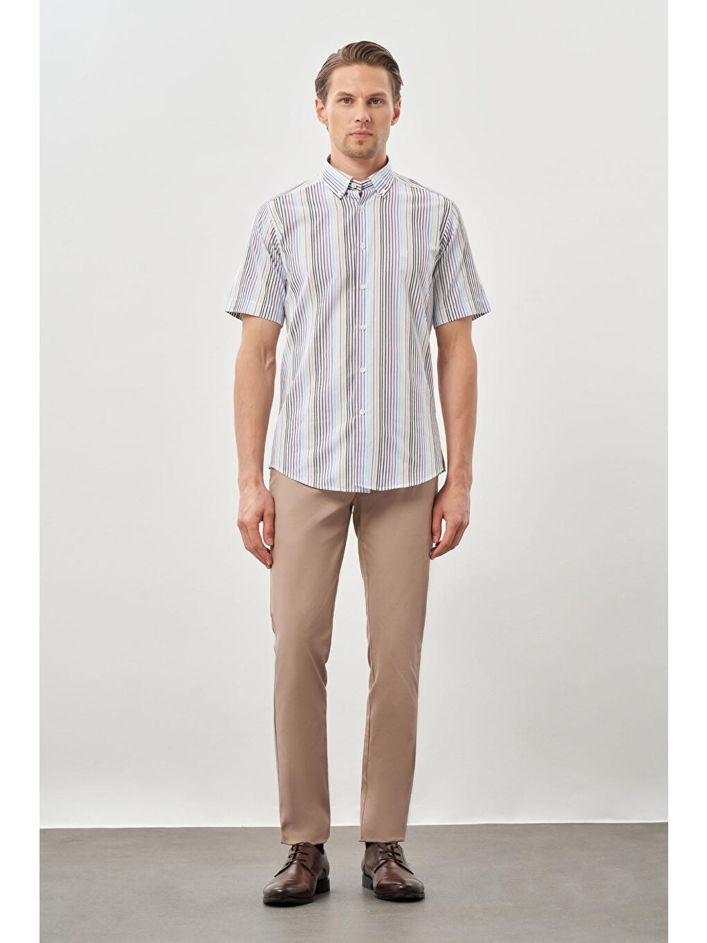 Mor Kısa Kol Çizgili Düğmeli Yaka  Slim Fit Dar Kesim Klasik Gömlek 1004220155-1