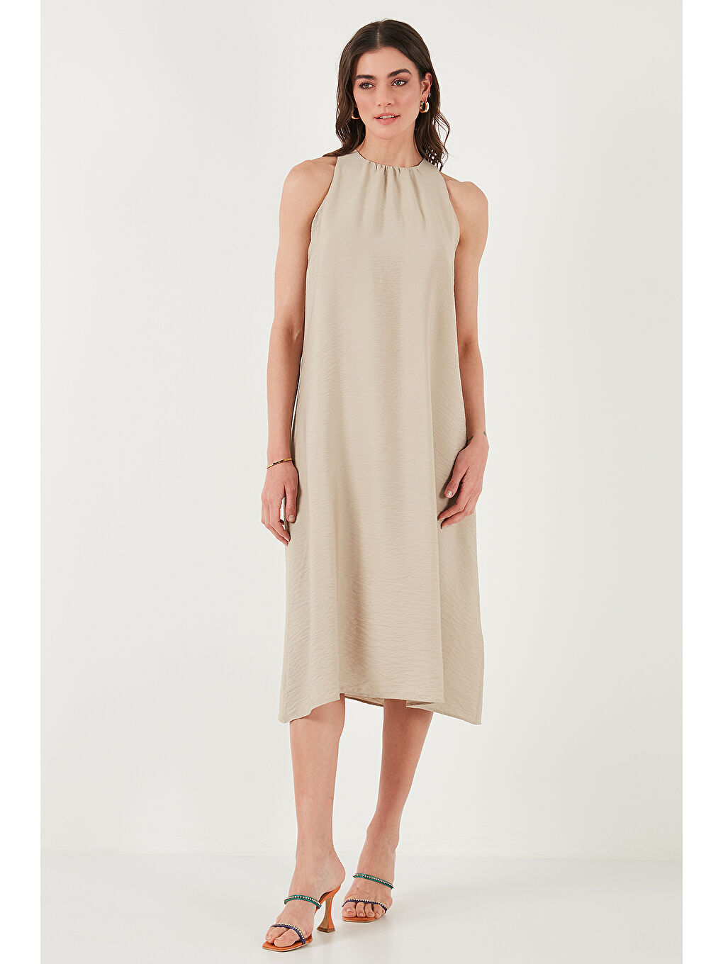 Bej Regular Fit Halter Yaka Midi Boy Kadın Elbise 67810049-2