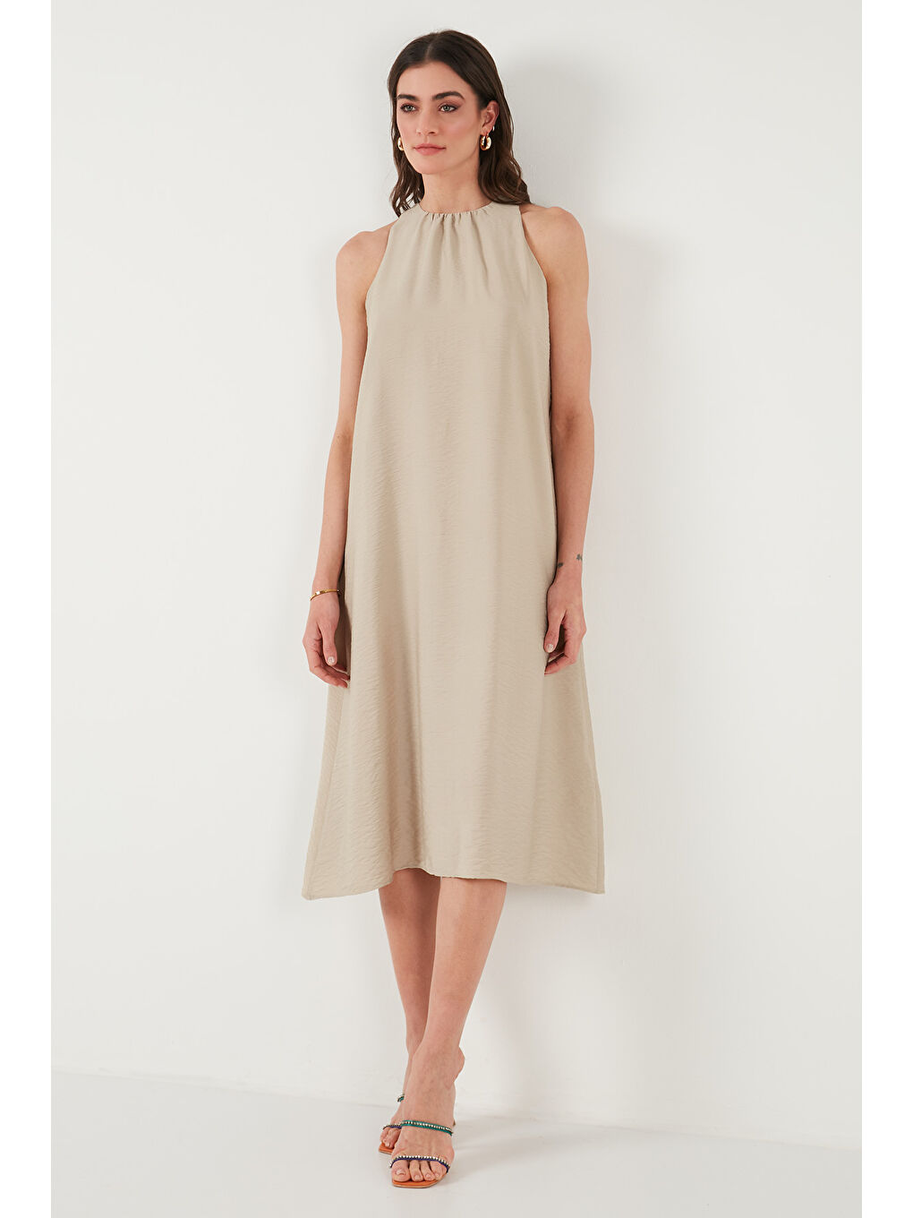 Bej Regular Fit Halter Yaka Midi Boy Kadın Elbise 67810049-5